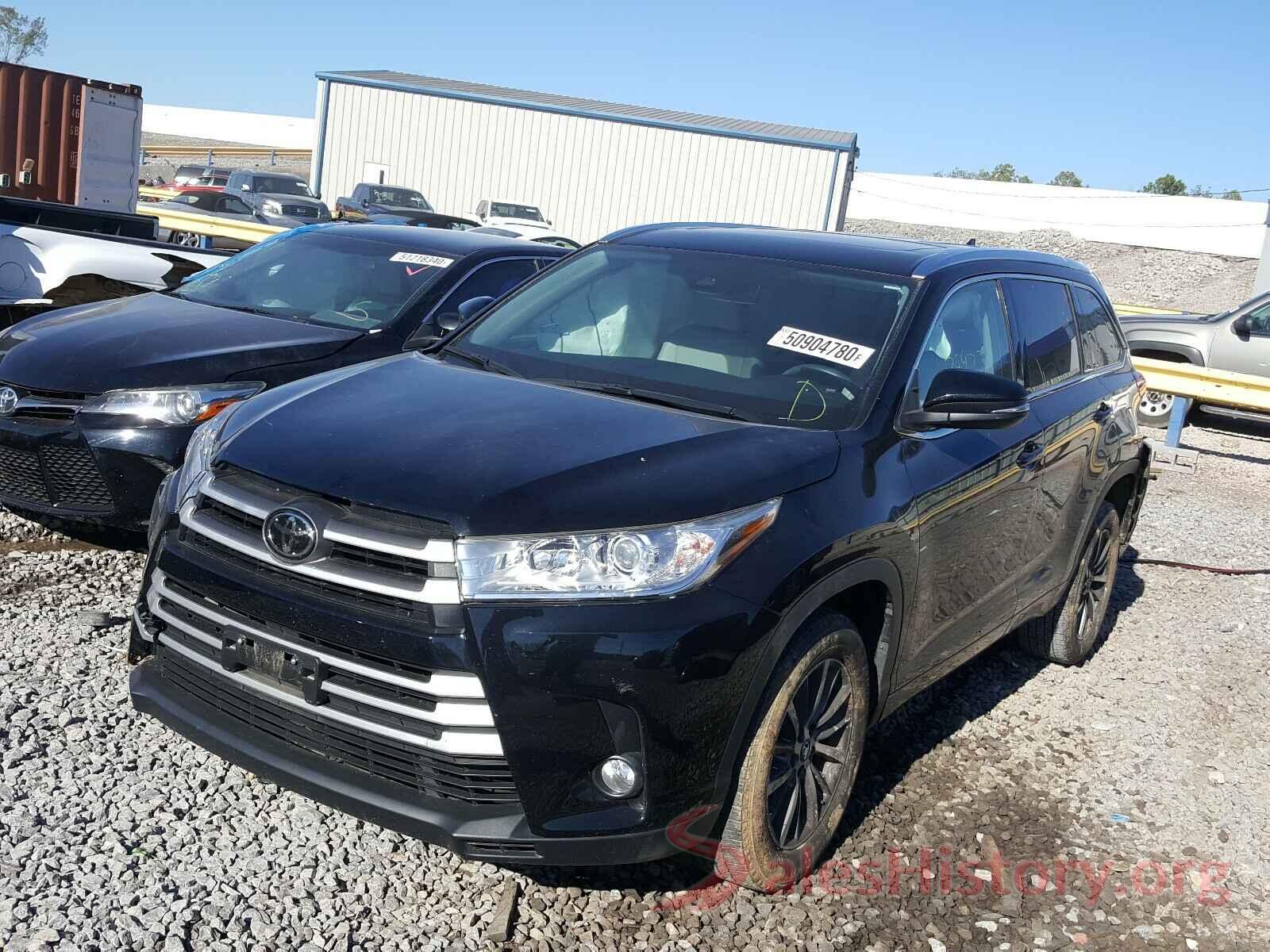 5TDKZRFH1JS532467 2018 TOYOTA HIGHLANDER