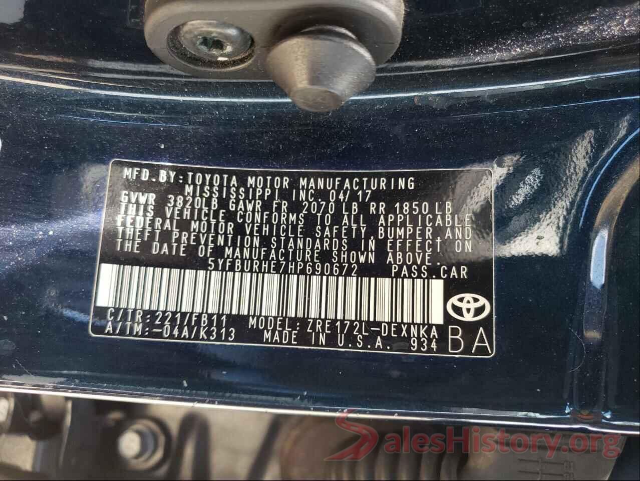 5YFBURHE7HP690672 2017 TOYOTA COROLLA