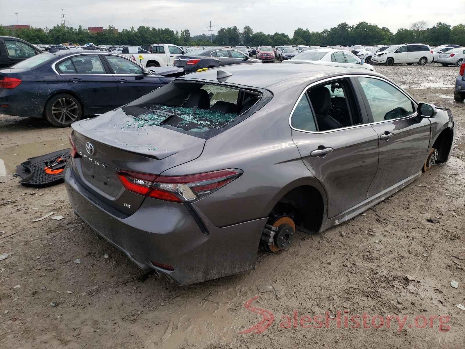 4T1G11AK7MU405624 2021 TOYOTA CAMRY