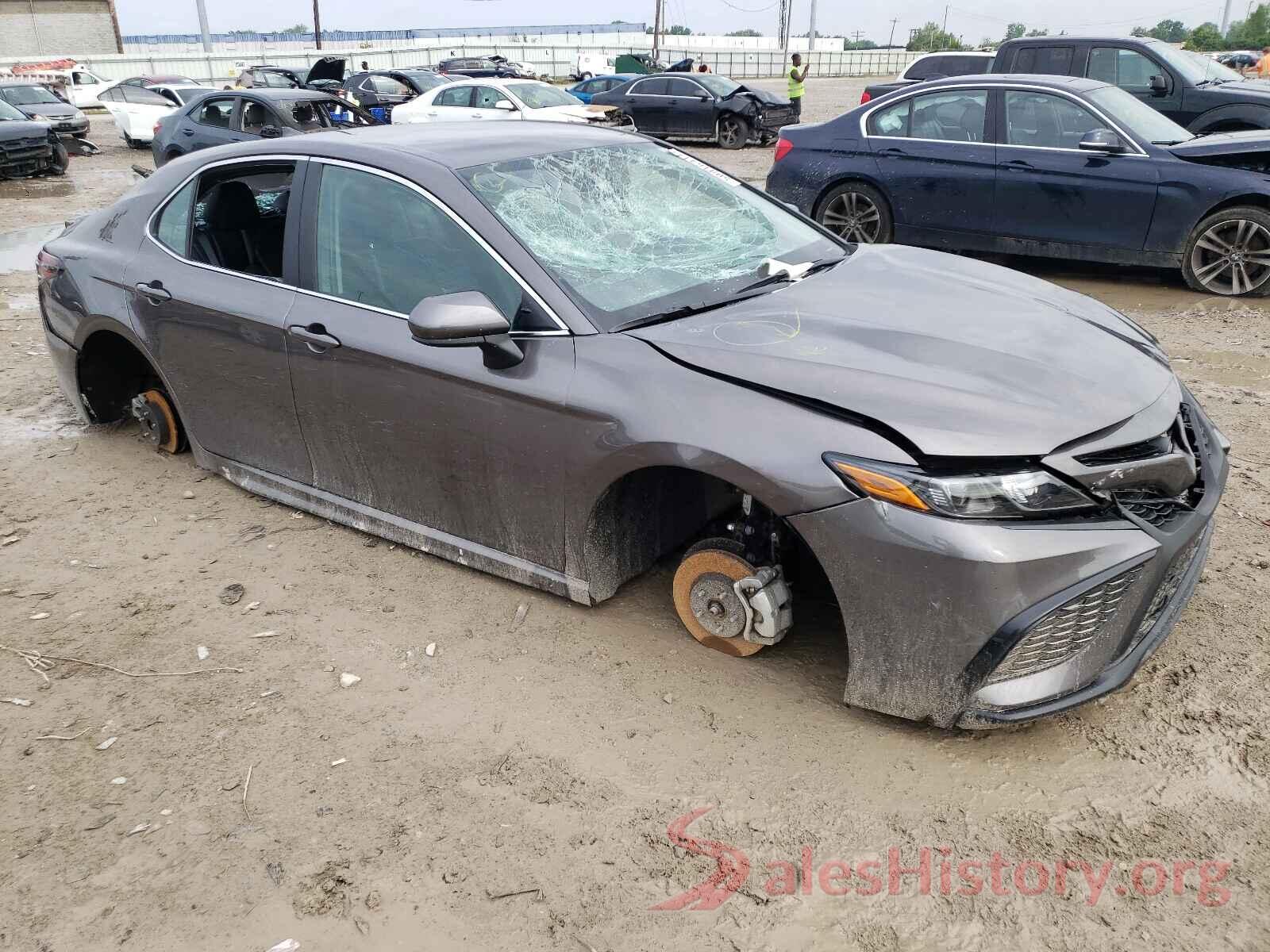 4T1G11AK7MU405624 2021 TOYOTA CAMRY