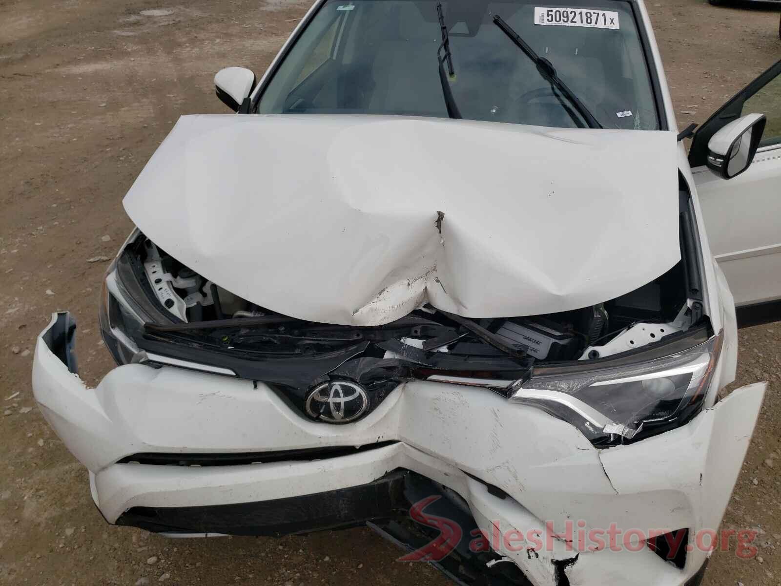 JTMRFREV0HJ126962 2017 TOYOTA RAV4