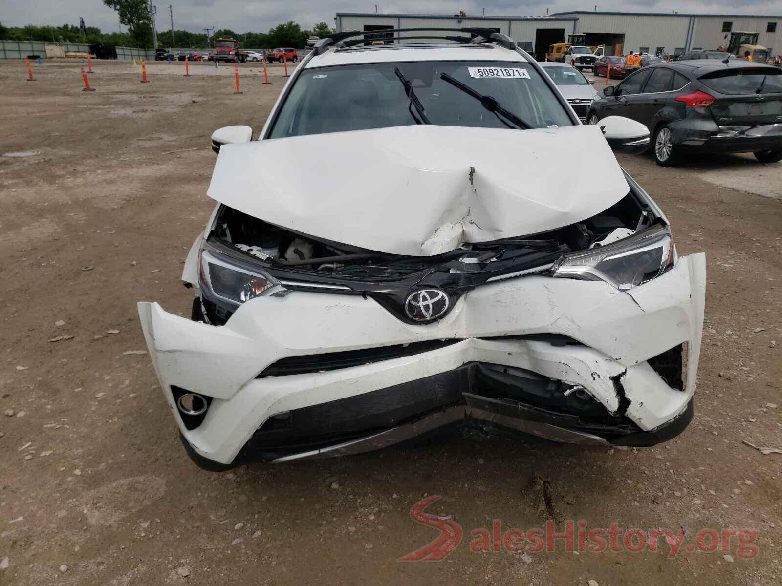 JTMRFREV0HJ126962 2017 TOYOTA RAV4