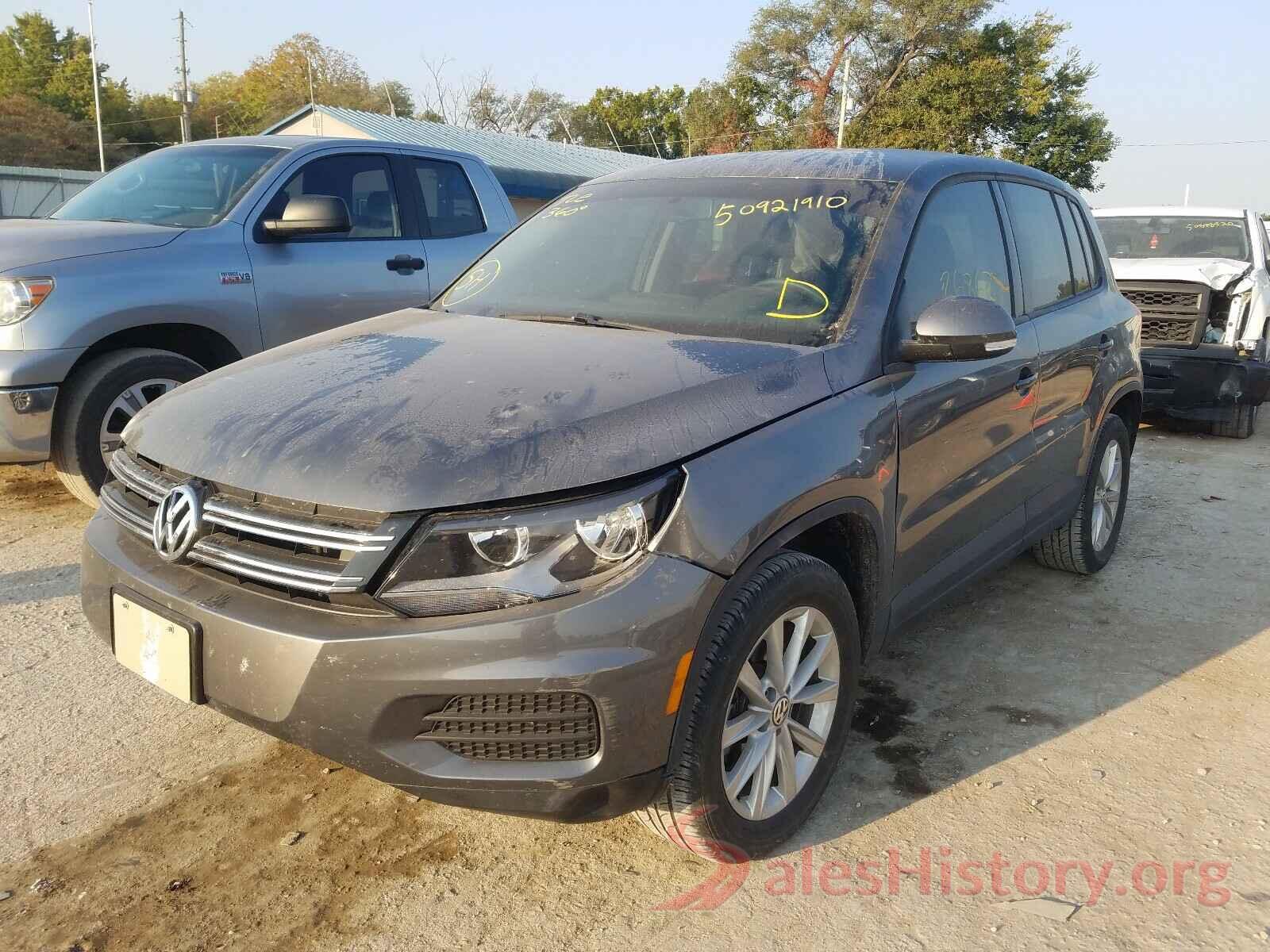 WVGBV7AX6HK047057 2017 VOLKSWAGEN TIGUAN