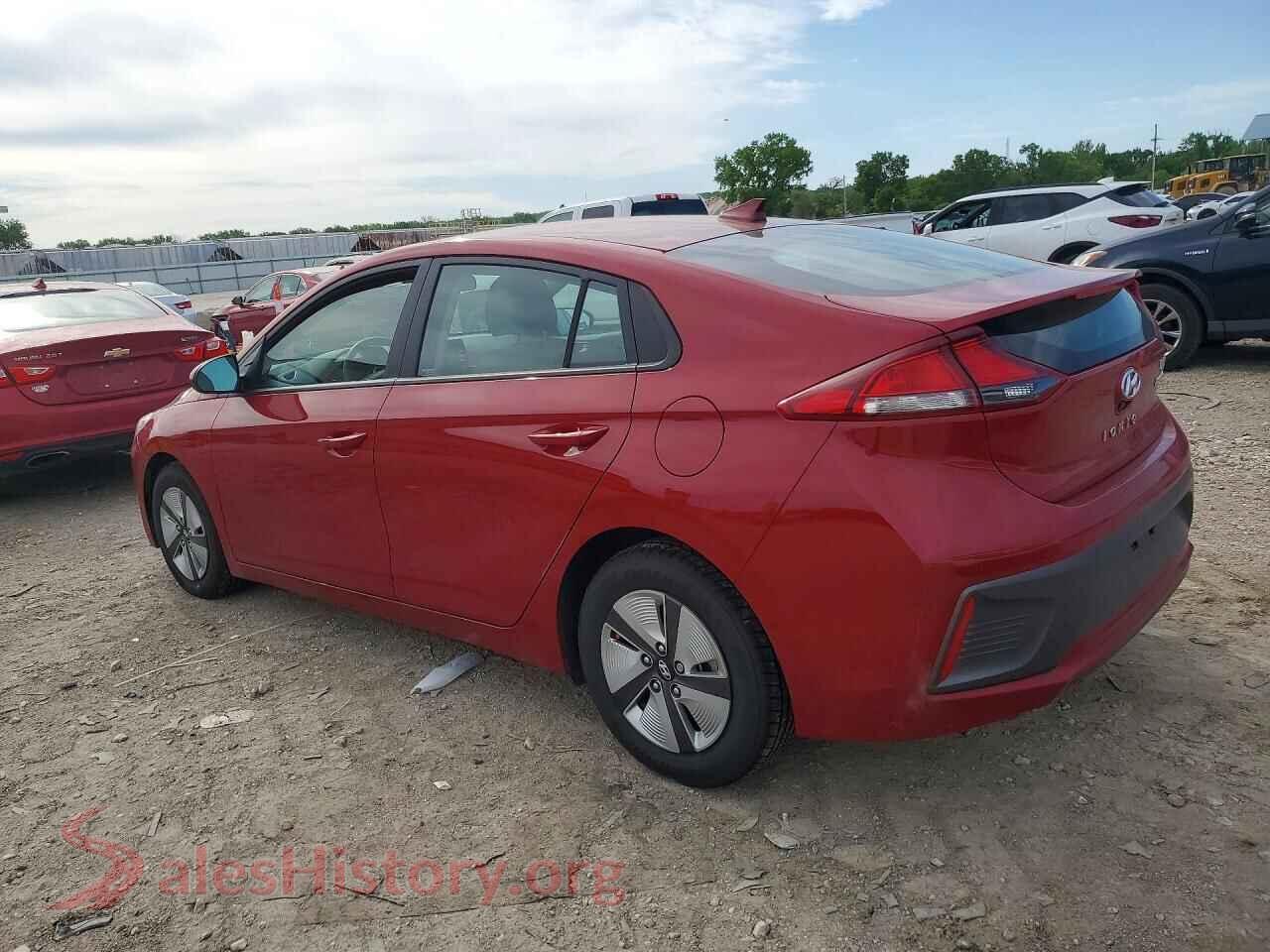 2022 HYUNDAI IONIQ VIN KMHC65LC2NU276772, front view