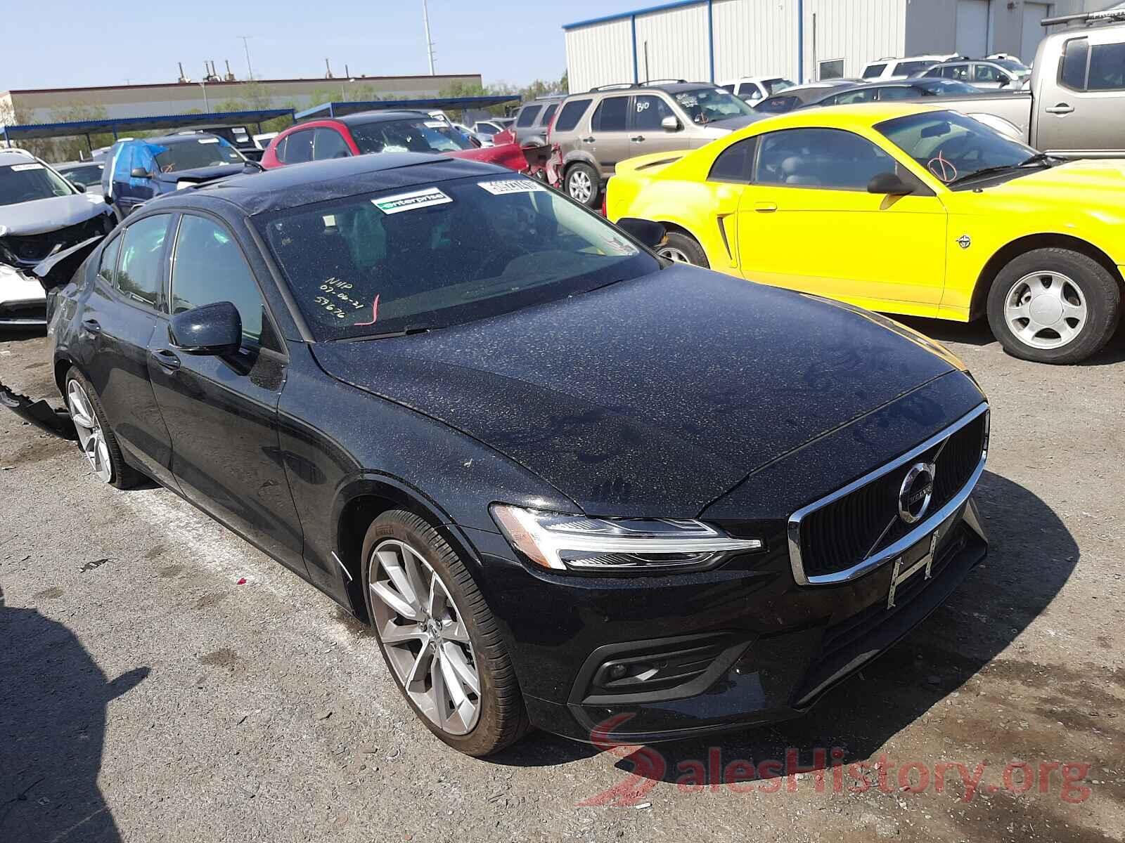 7JRA22TK2MG080696 2021 VOLVO S60