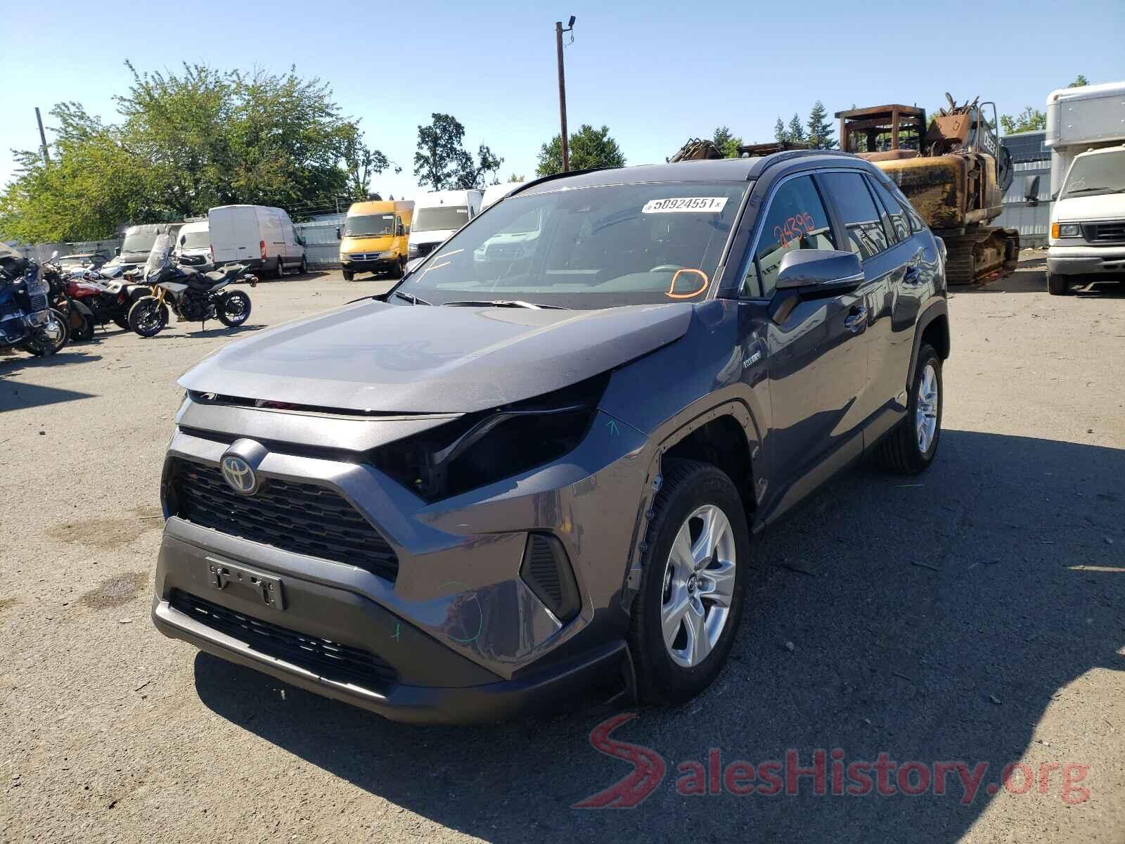 2T3MWRFV7KW037519 2019 TOYOTA RAV4