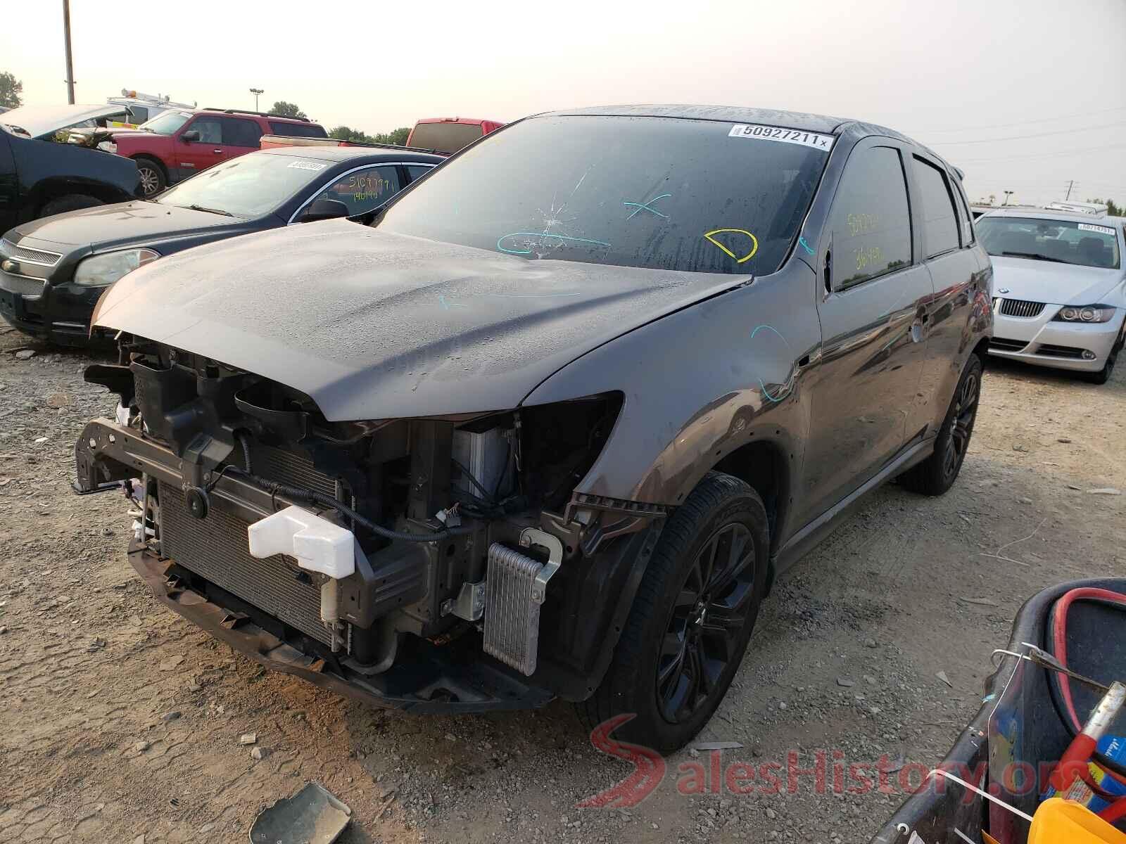 JA4AR3AUXJU010780 2018 MITSUBISHI OUTLANDER