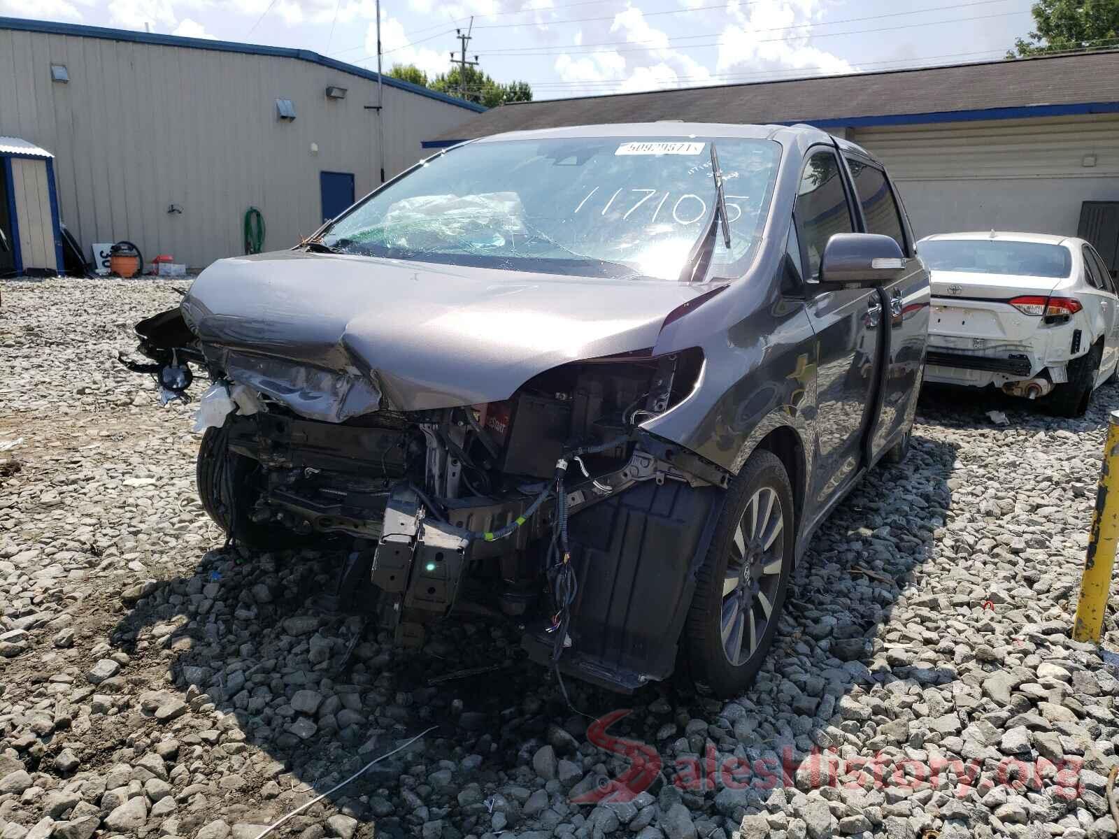 5TDYZ3DC9JS951651 2018 TOYOTA SIENNA