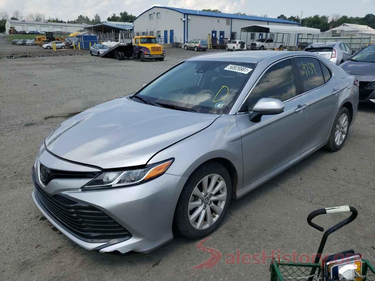 4T1B11HK3KU821215 2019 TOYOTA CAMRY