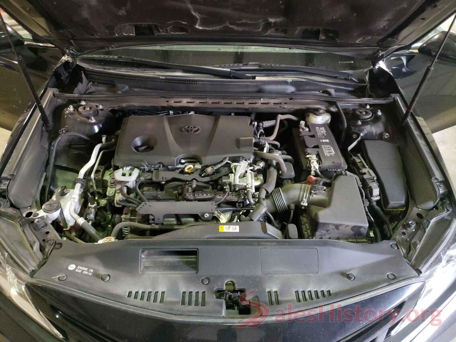 4T1B11HK3JU060975 2018 TOYOTA CAMRY