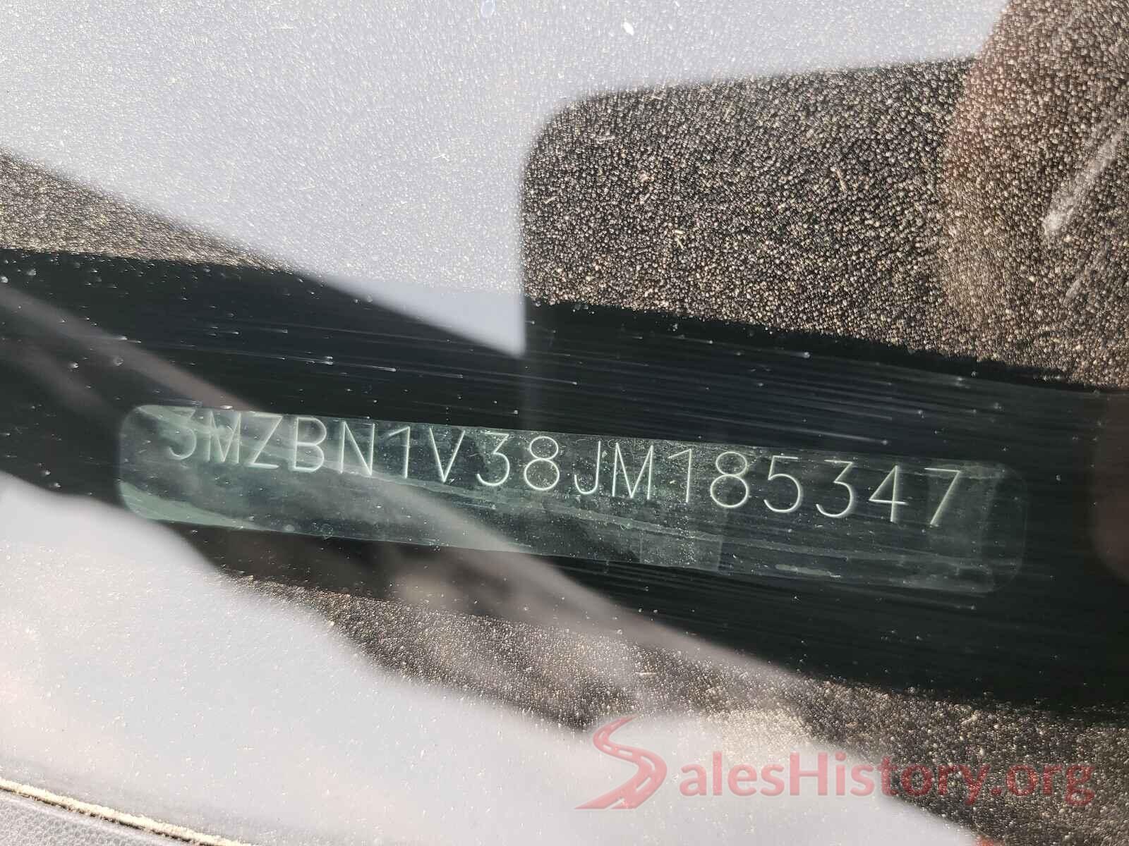 3MZBN1V38JM185347 2018 MAZDA 3