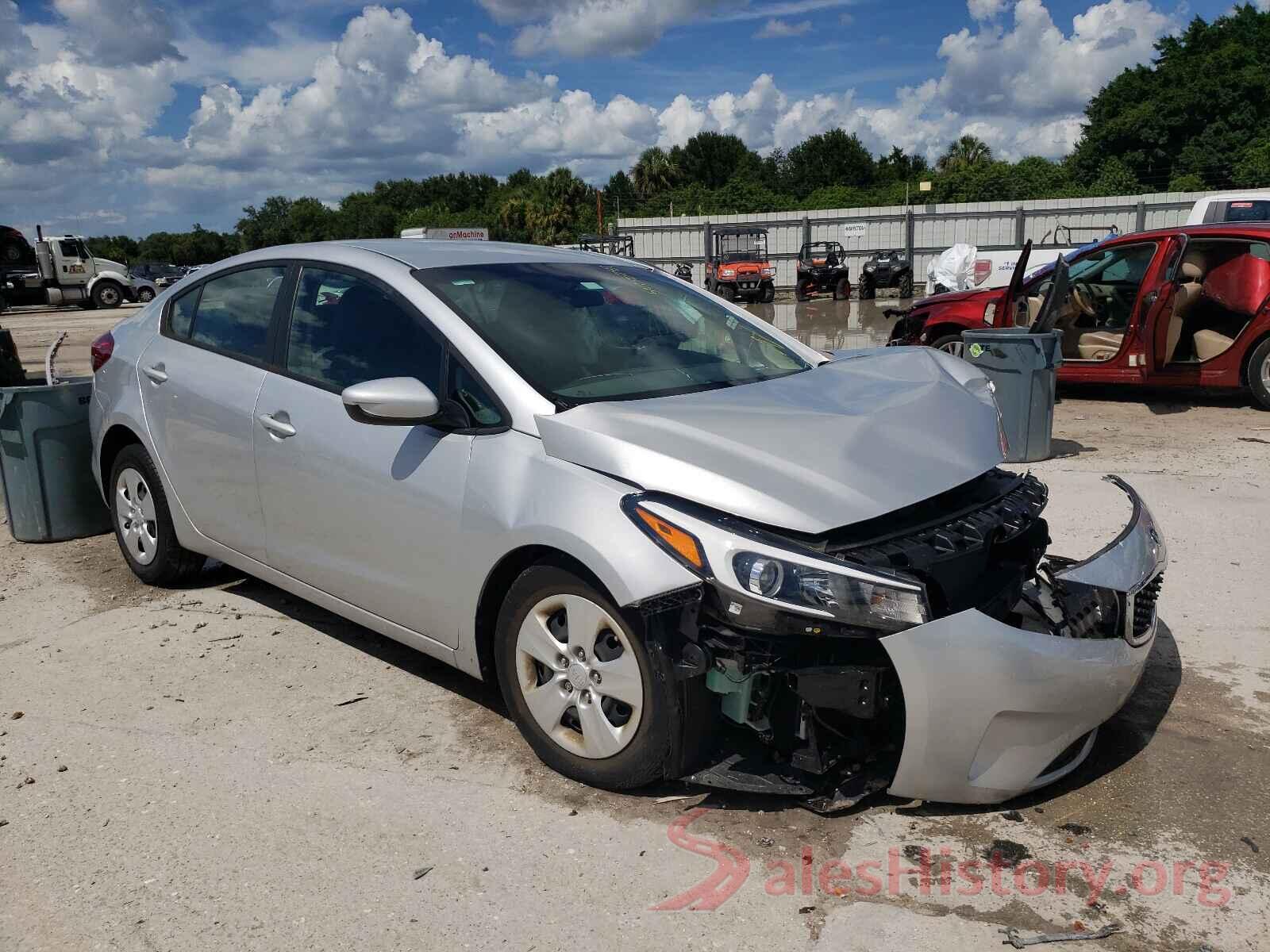 3KPFK4A75JE271653 2018 KIA FORTE