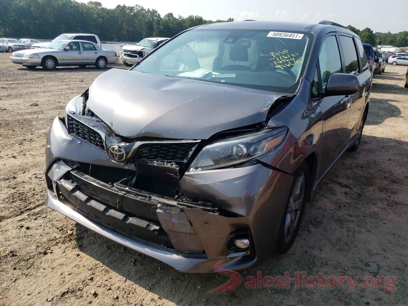 5TDXZ3DCXJS926690 2018 TOYOTA SIENNA