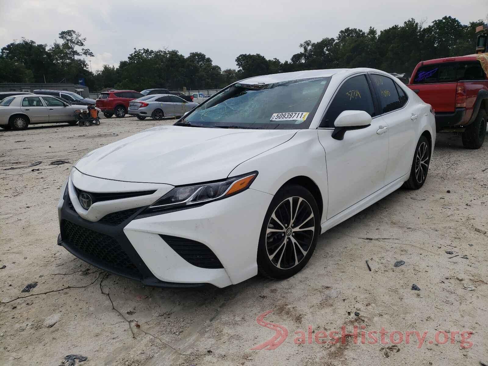 4T1B11HK9KU835779 2019 TOYOTA CAMRY