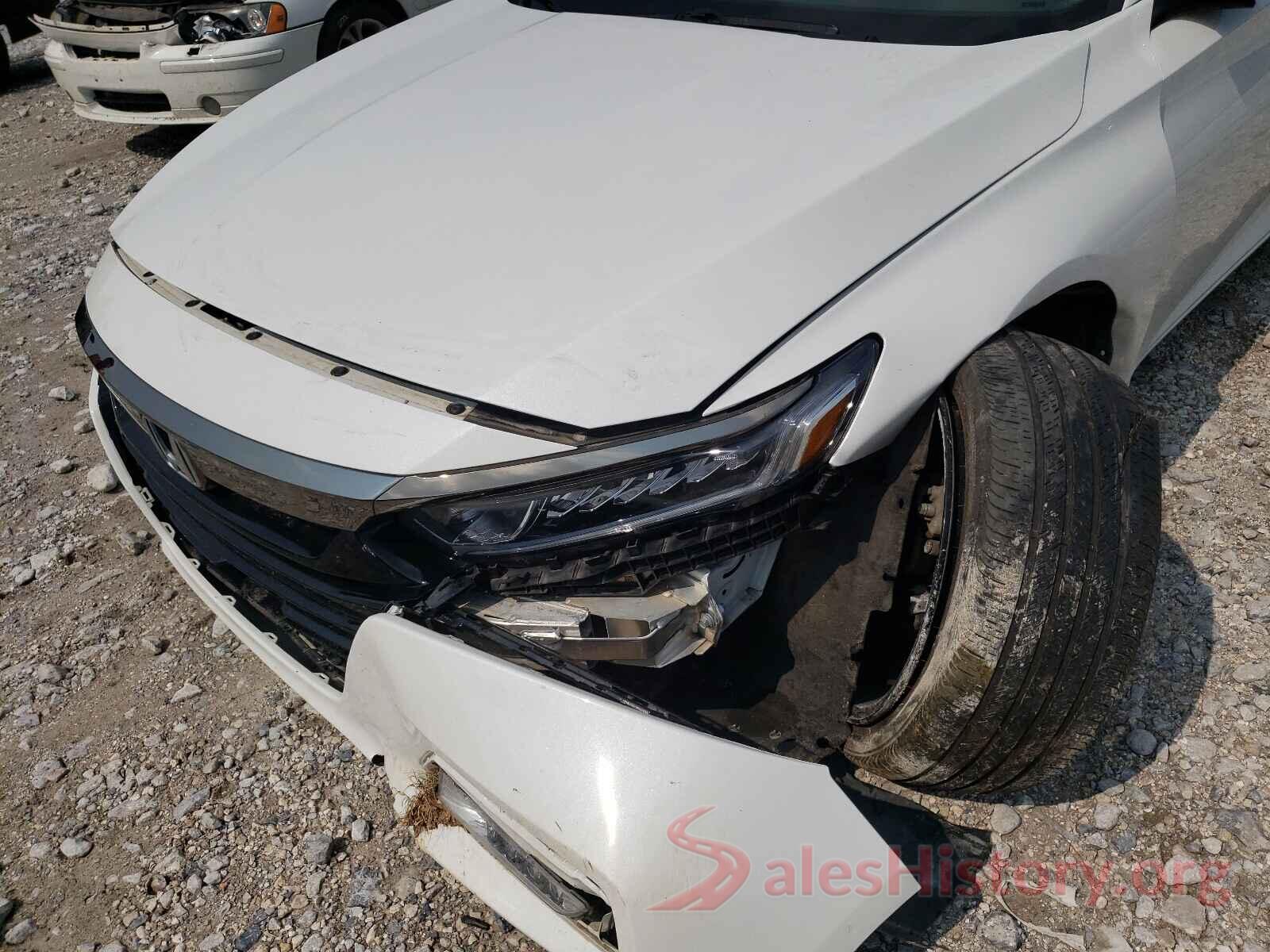 1HGCV1F3XJA262577 2018 HONDA ACCORD