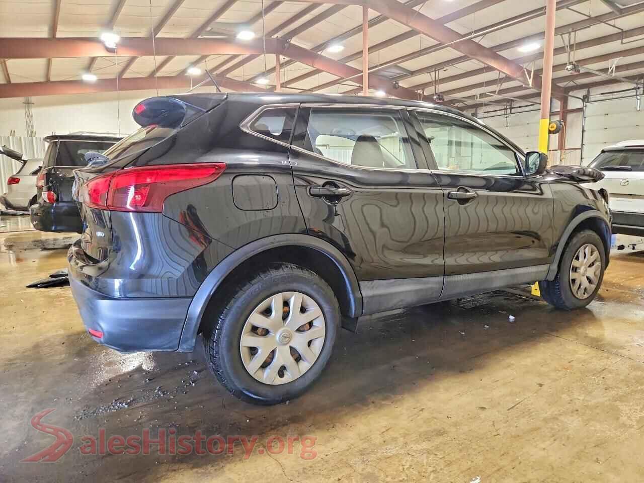 2019 NISSAN ROGUE VIN JN1BJ1CR1KW620915, right side view