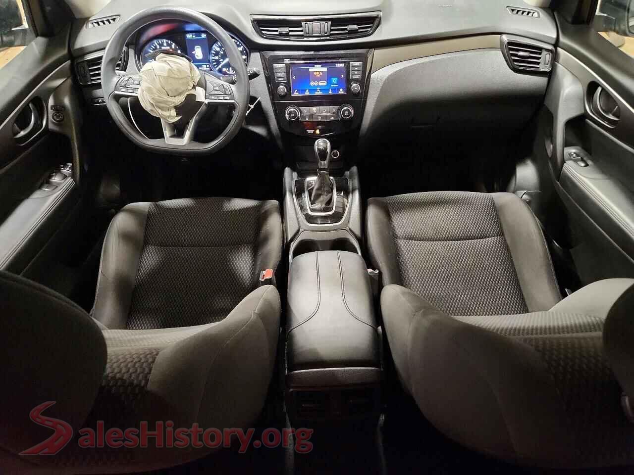 2019 NISSAN ROGUE VIN JN1BJ1CR1KW620915, interior dashboard