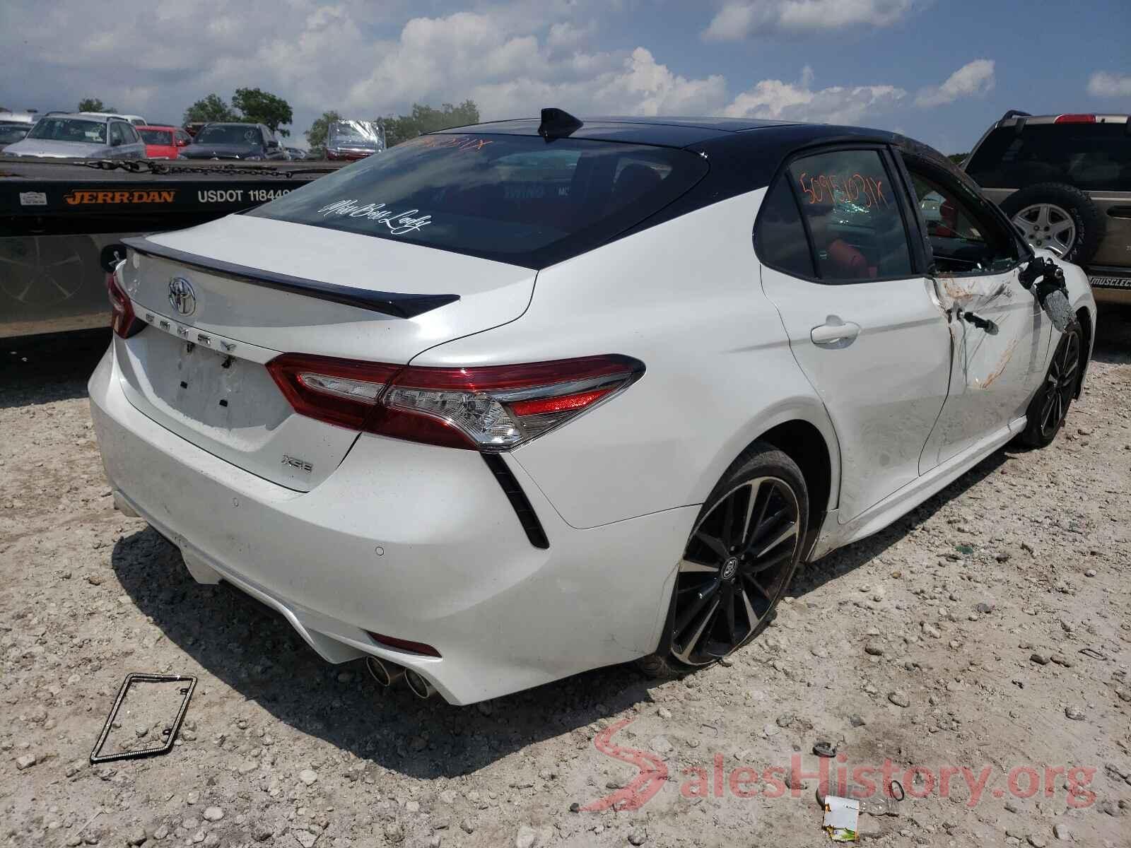 4T1B61HK9JU116502 2018 TOYOTA CAMRY