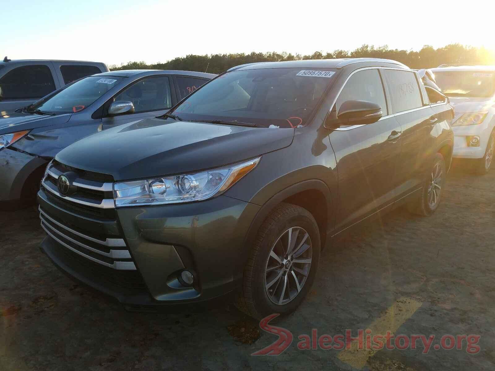 5TDKZRFH6JS267528 2018 TOYOTA HIGHLANDER