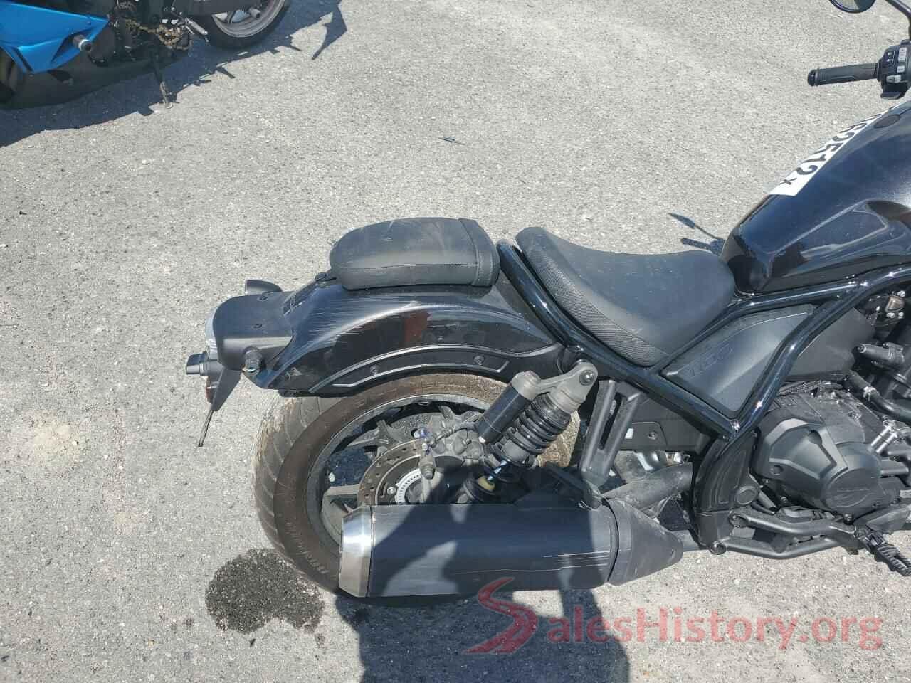 JH2SC8313NK100972 2022 HONDA CMX1100 D