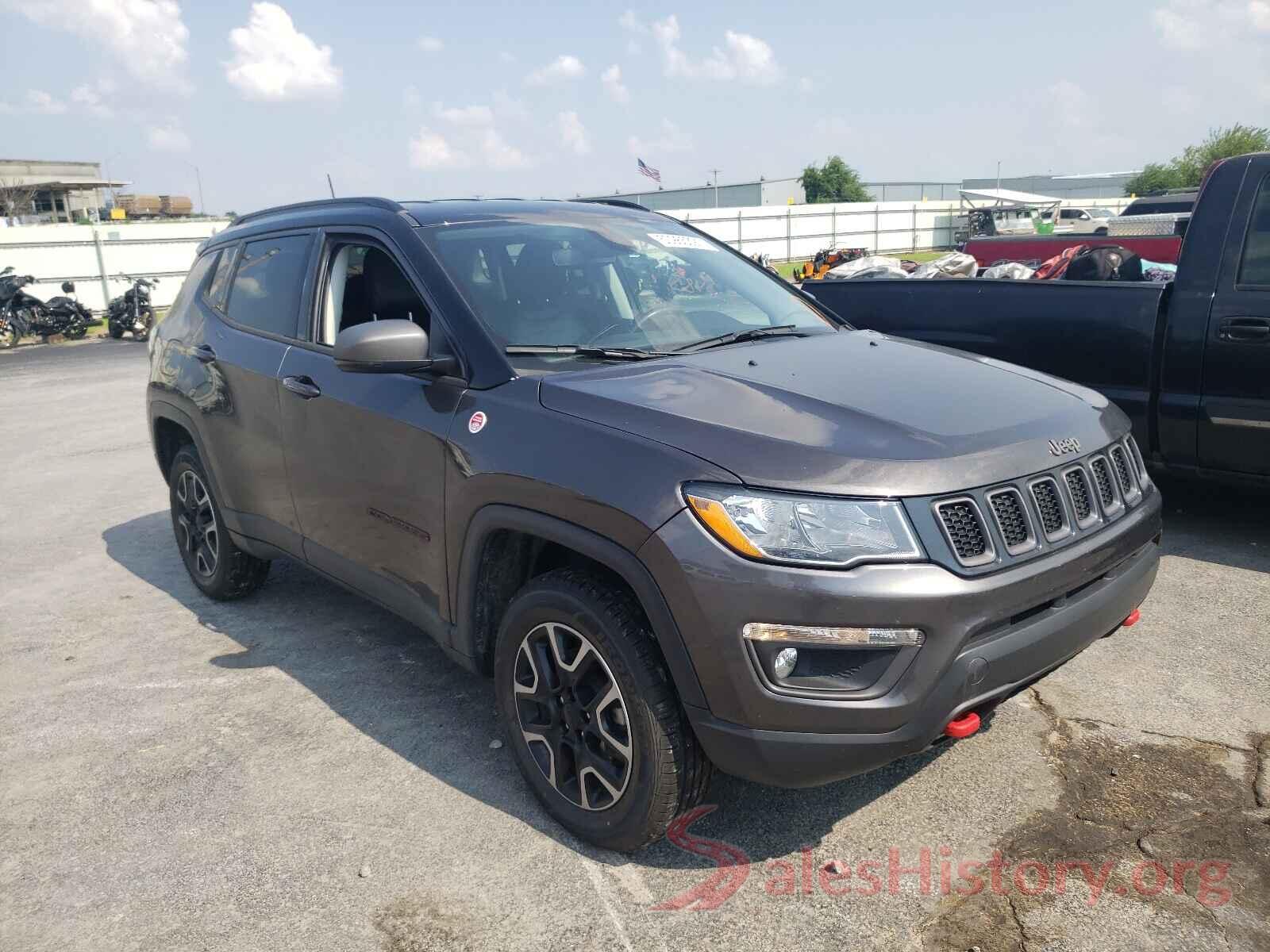 3C4NJDDB3KT744803 2019 JEEP COMPASS