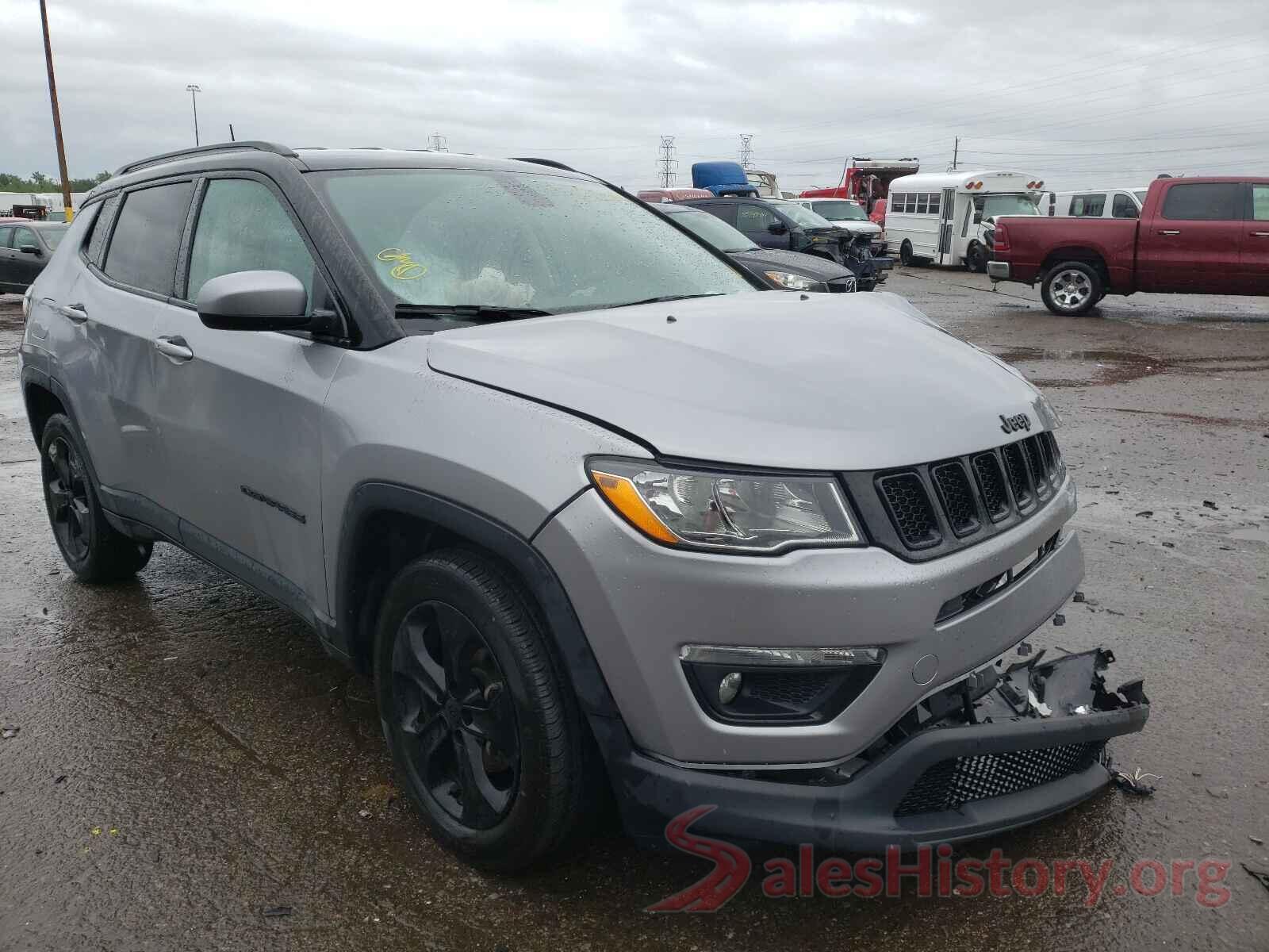 3C4NJDBB2JT480958 2018 JEEP COMPASS