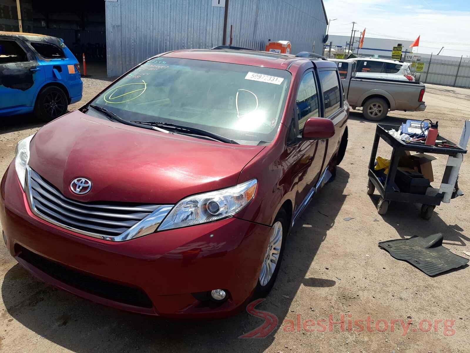 5TDYZ3DC8HS889248 2017 TOYOTA SIENNA