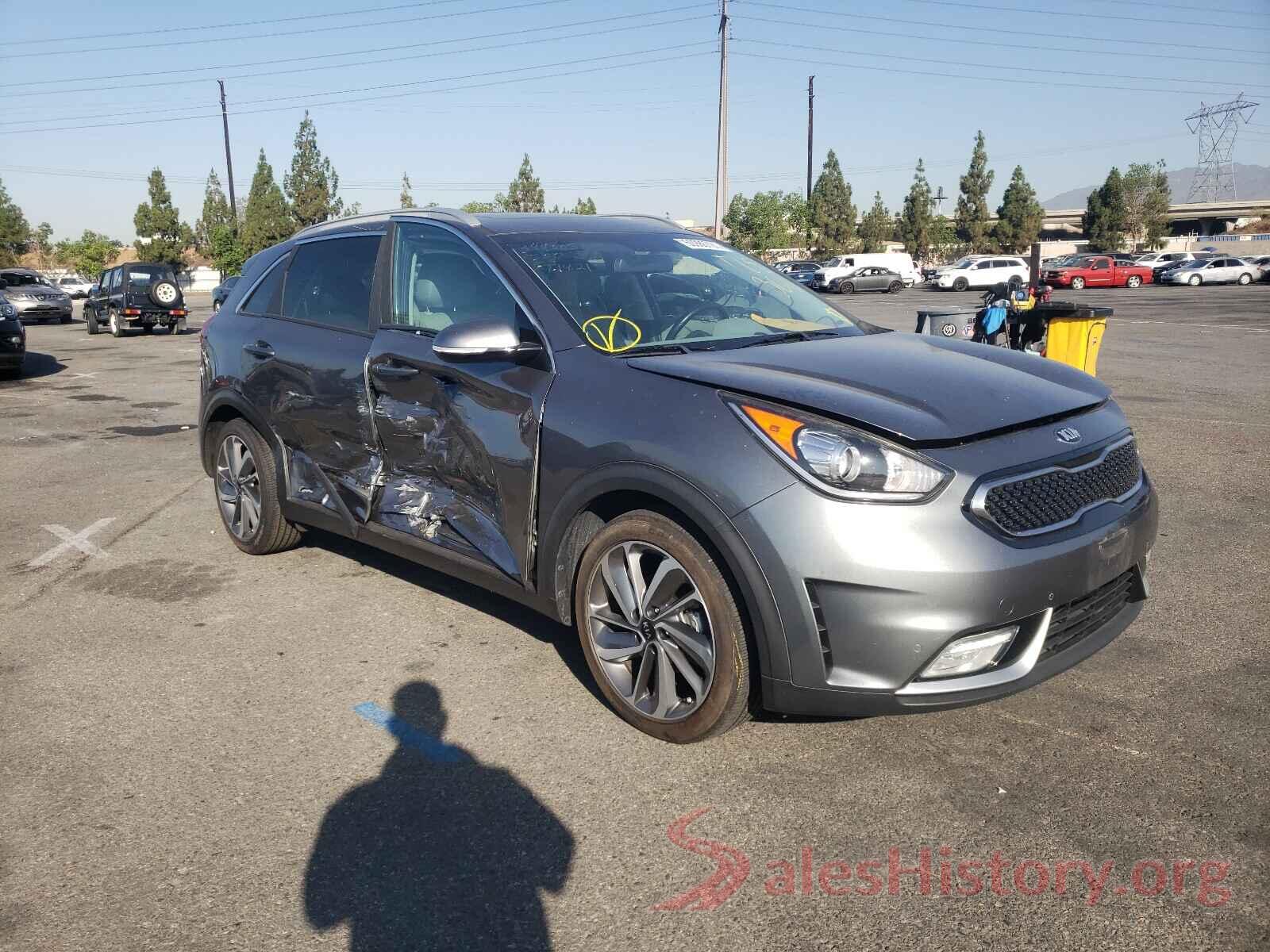 KNDCE3LC9H5053834 2017 KIA NIRO