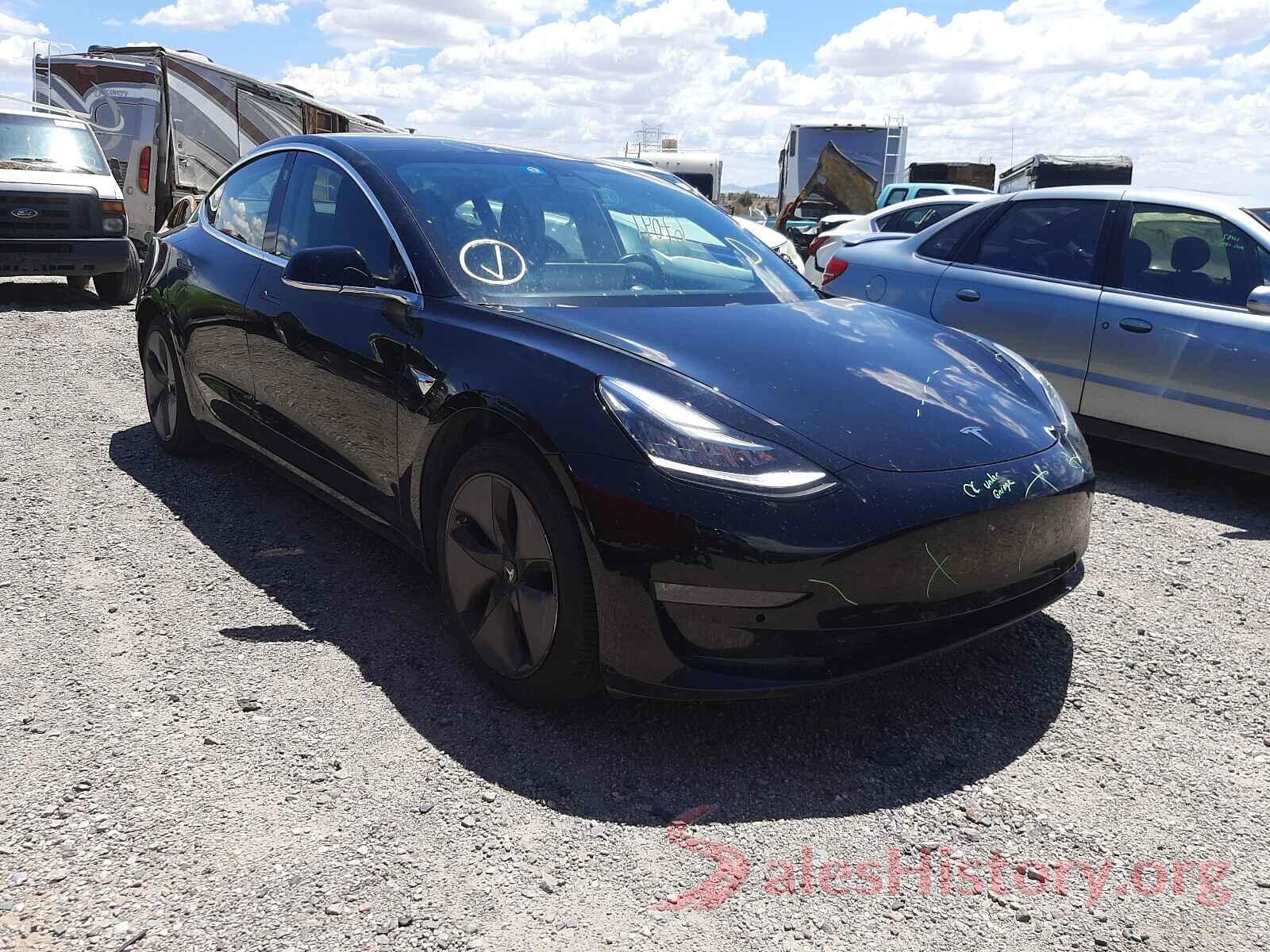 5YJ3E1EA2JF077011 2018 TESLA MODEL 3