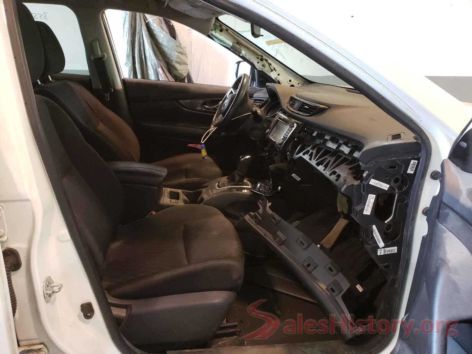 KNMAT2MT7HP582113 2017 NISSAN ROGUE