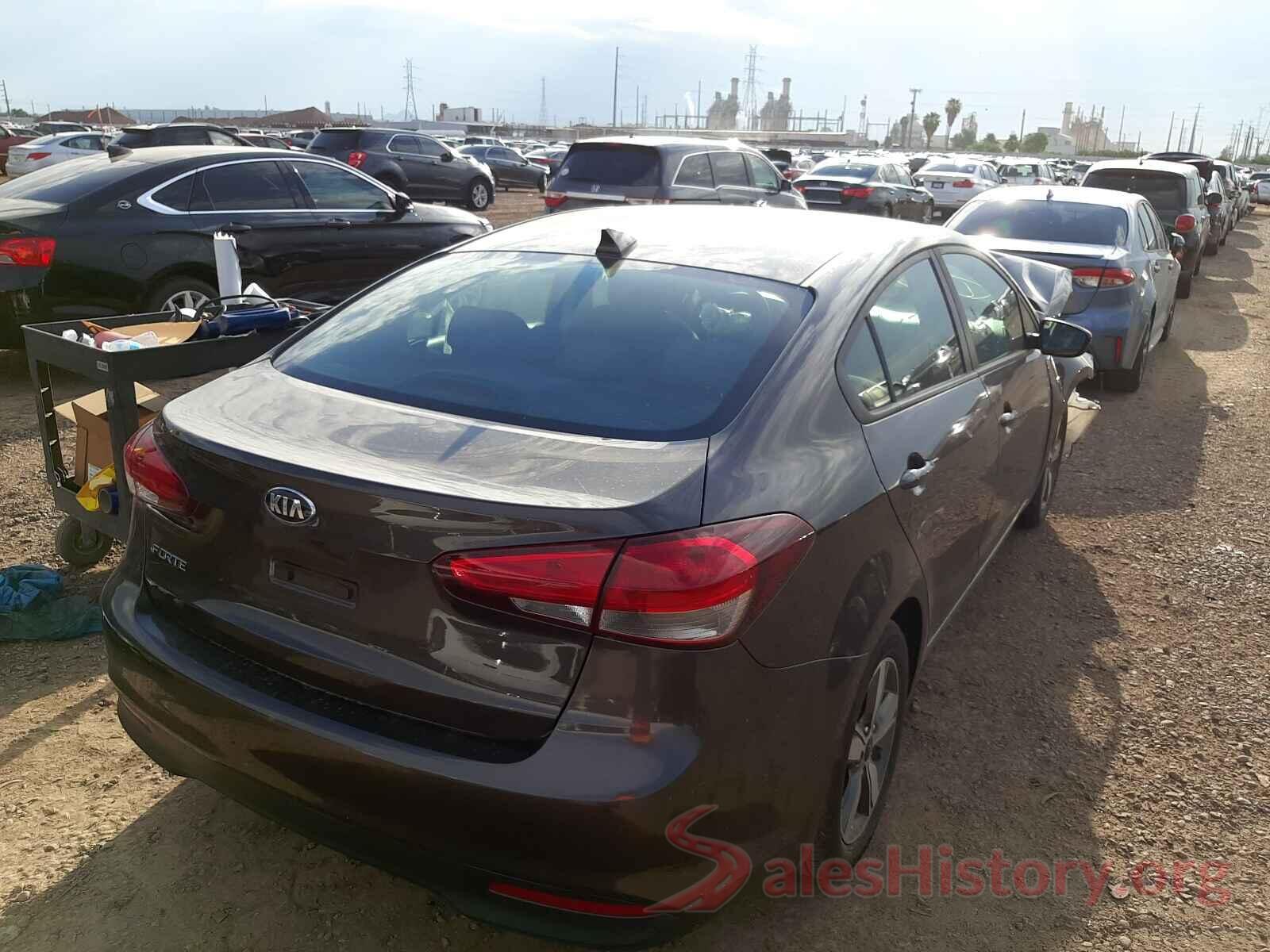 3KPFL4A7XJE172856 2018 KIA FORTE