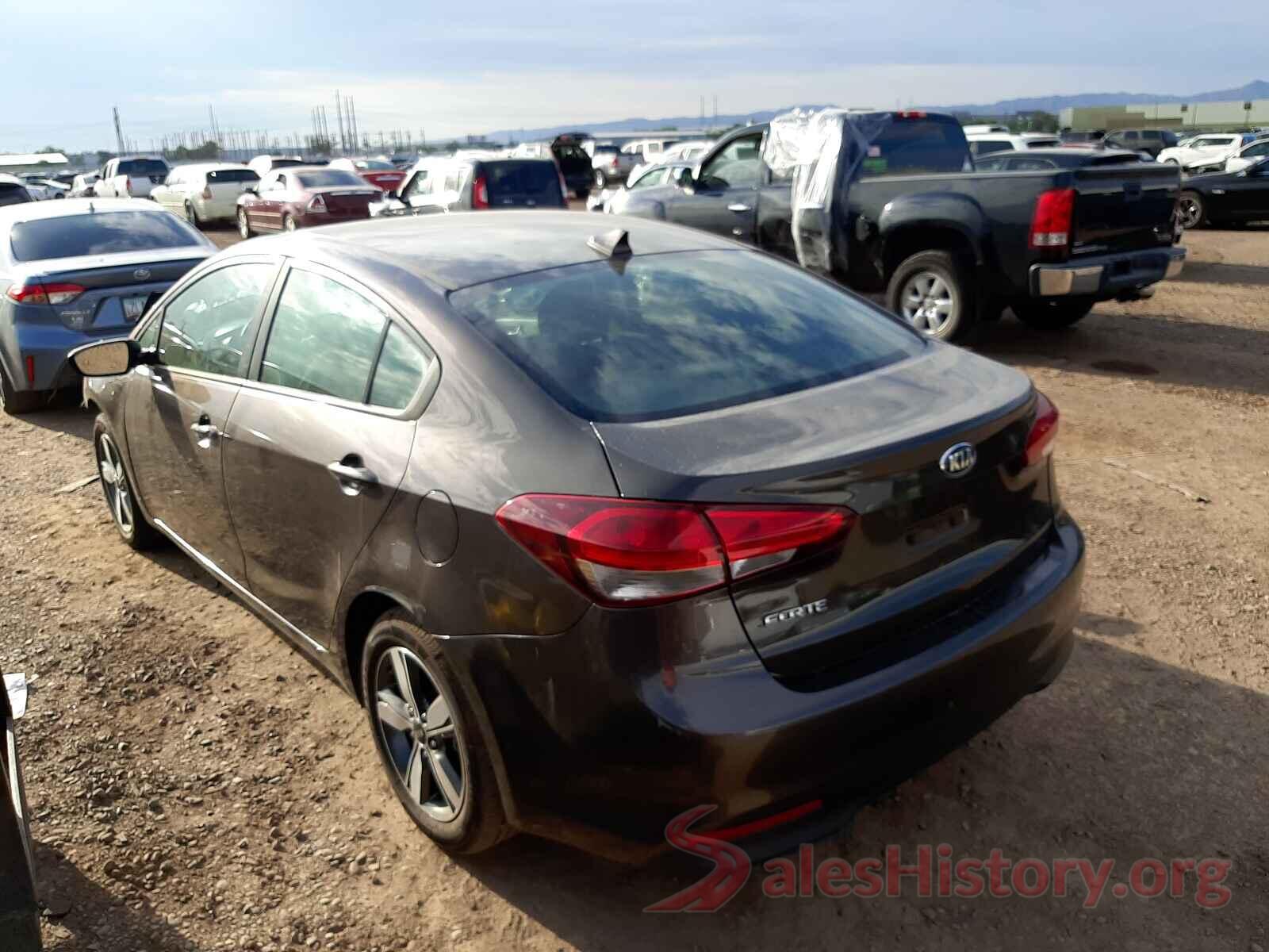 3KPFL4A7XJE172856 2018 KIA FORTE