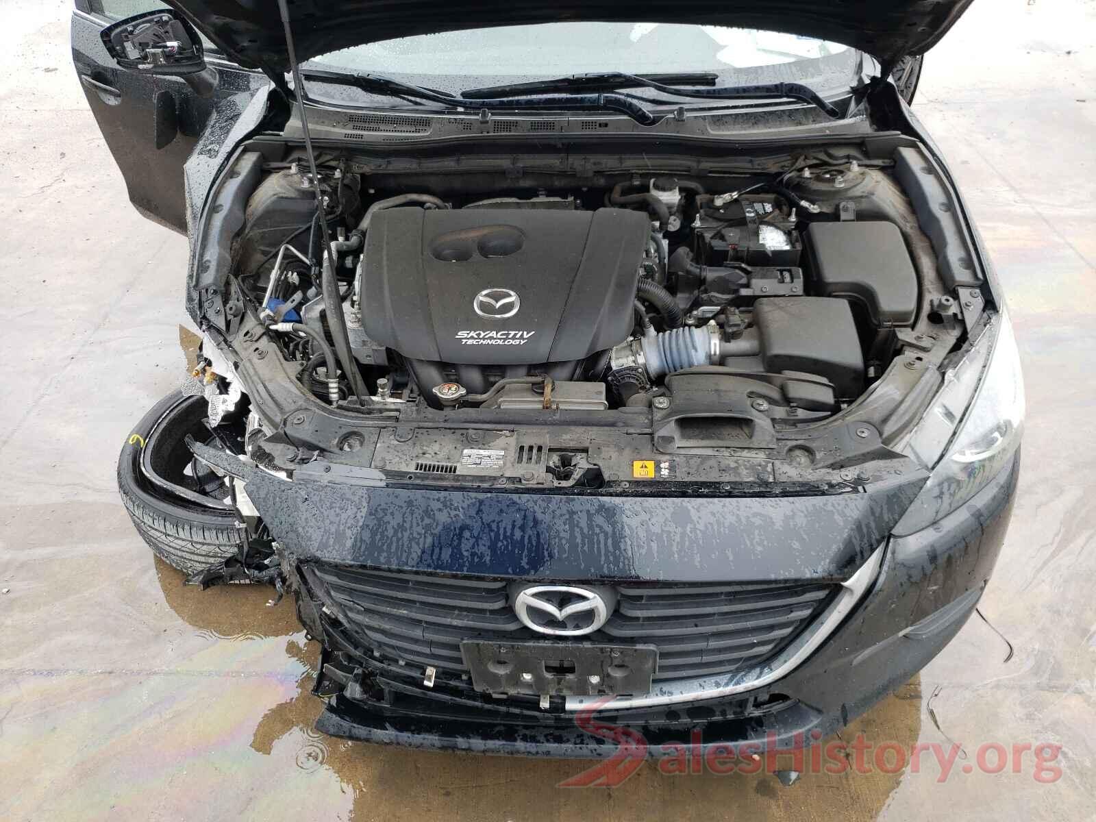 3MZBN1V34JM202290 2018 MAZDA 3