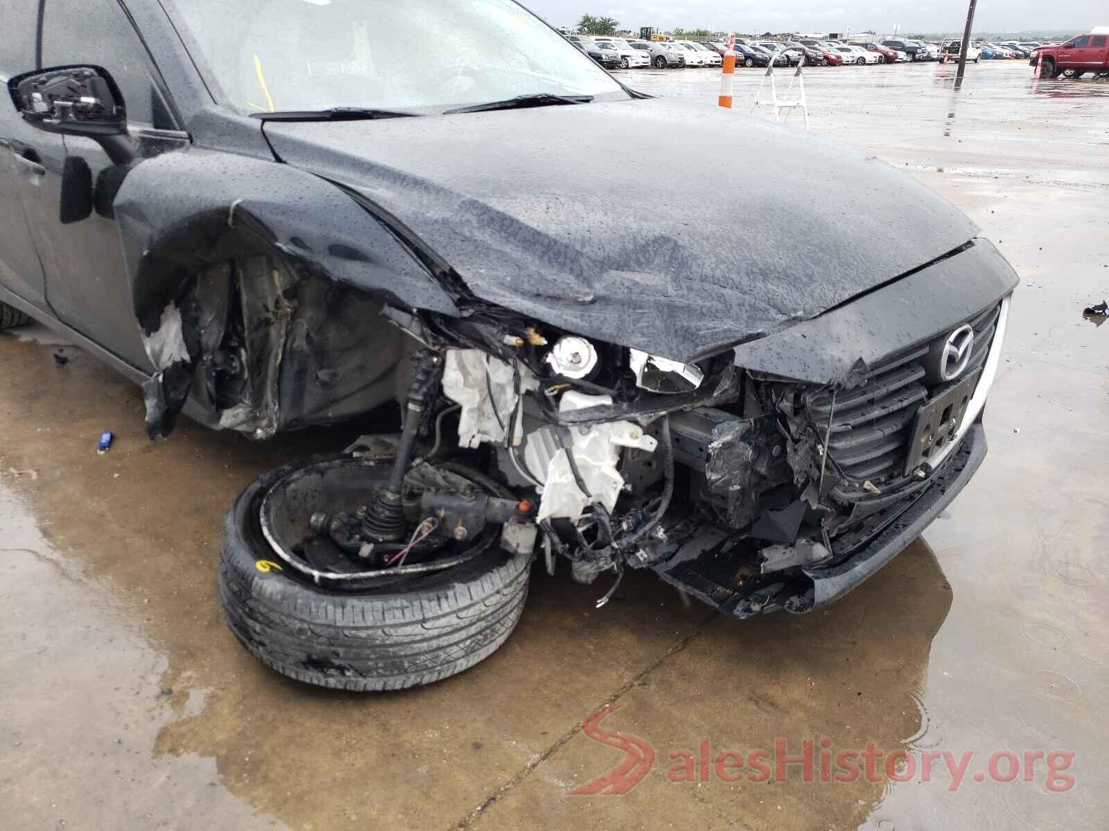 3MZBN1V34JM202290 2018 MAZDA 3