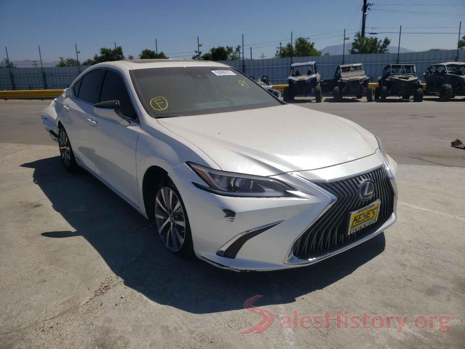 58ACA1C18MU008032 2021 LEXUS ES300