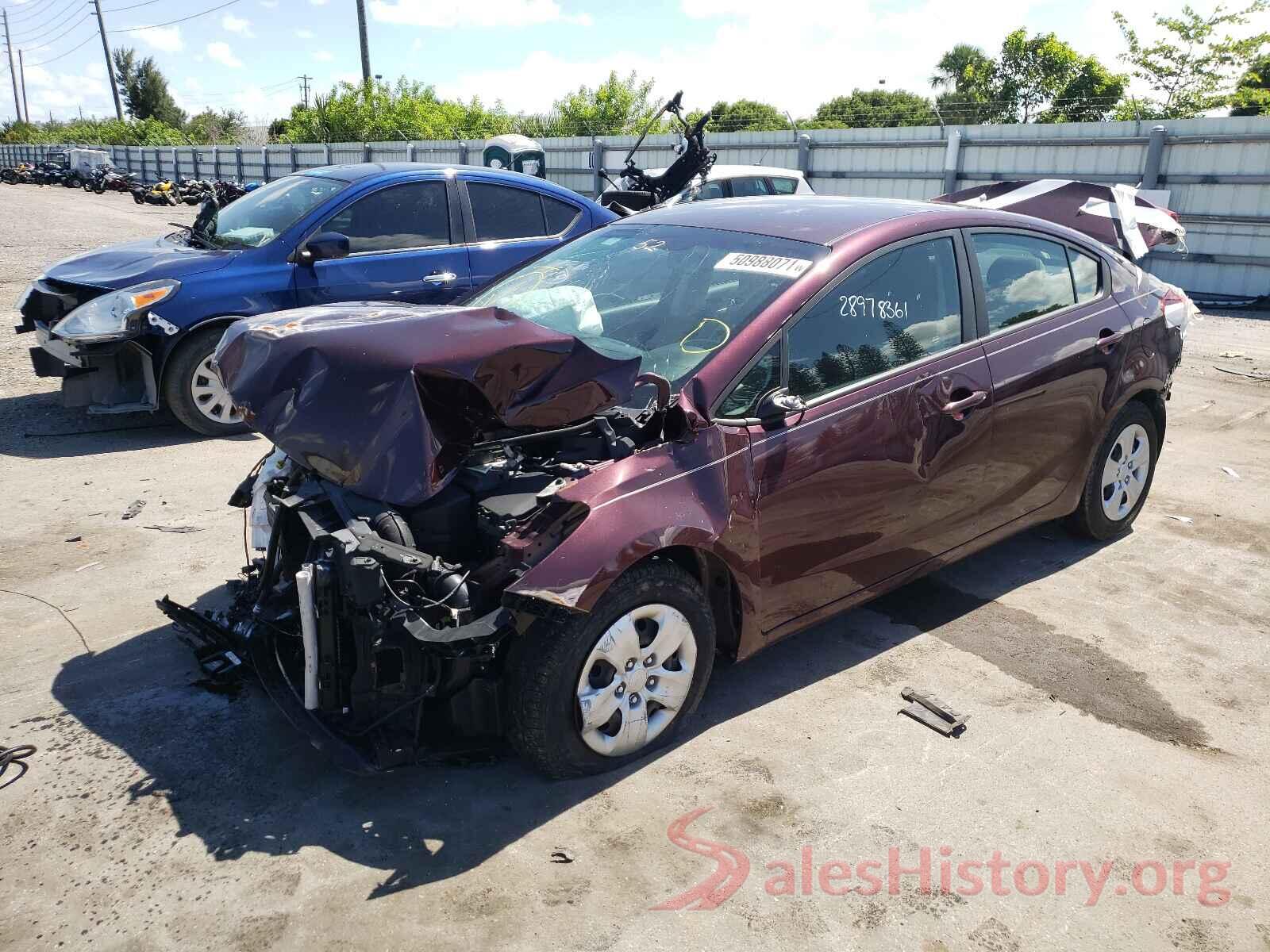 3KPFL4A71JE255740 2018 KIA FORTE