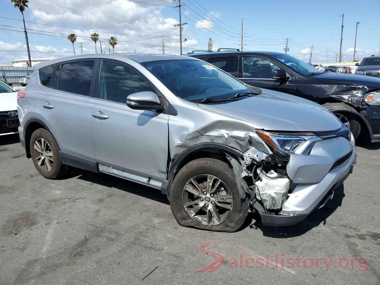 JTMWFREV7JJ175763 2018 TOYOTA RAV4