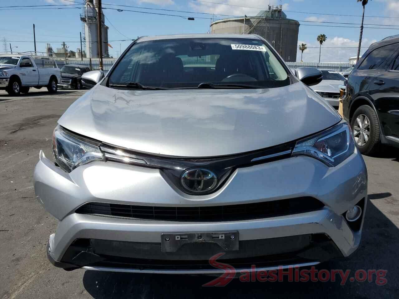 JTMWFREV7JJ175763 2018 TOYOTA RAV4