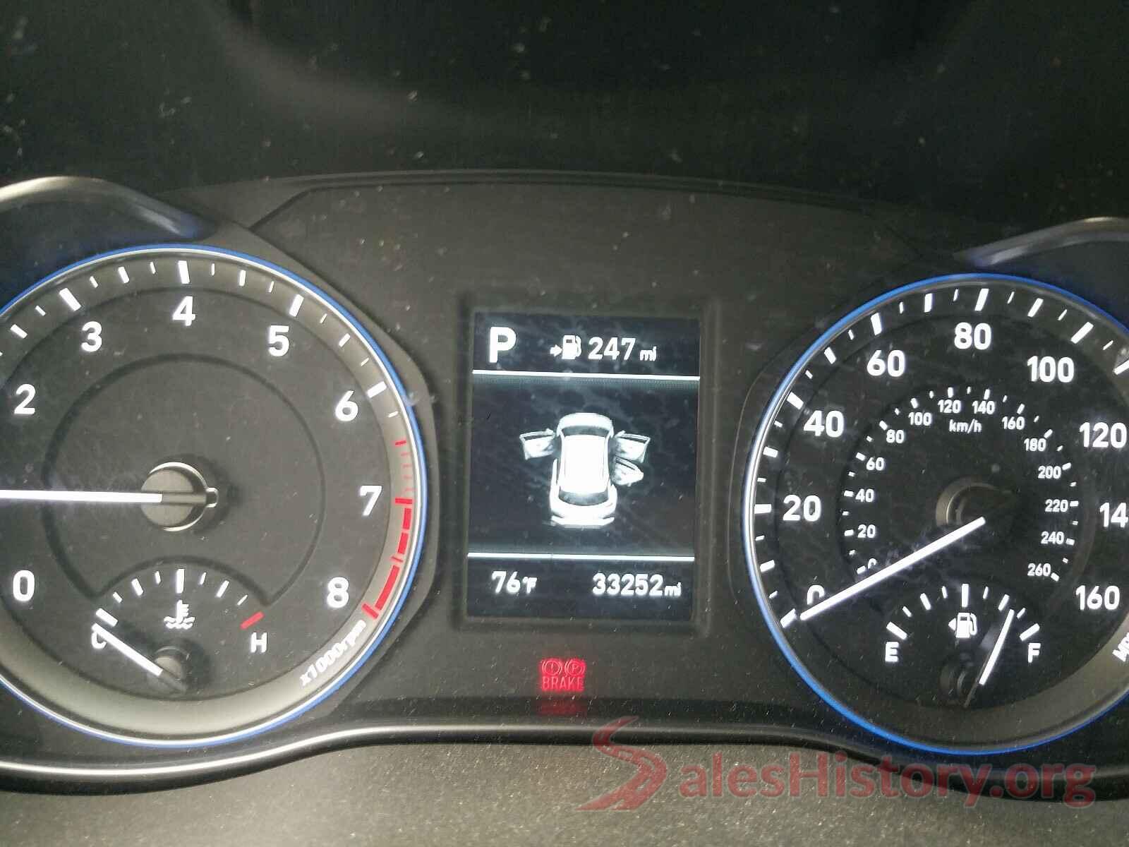 KM8K1CAA0JU128677 2018 HYUNDAI KONA