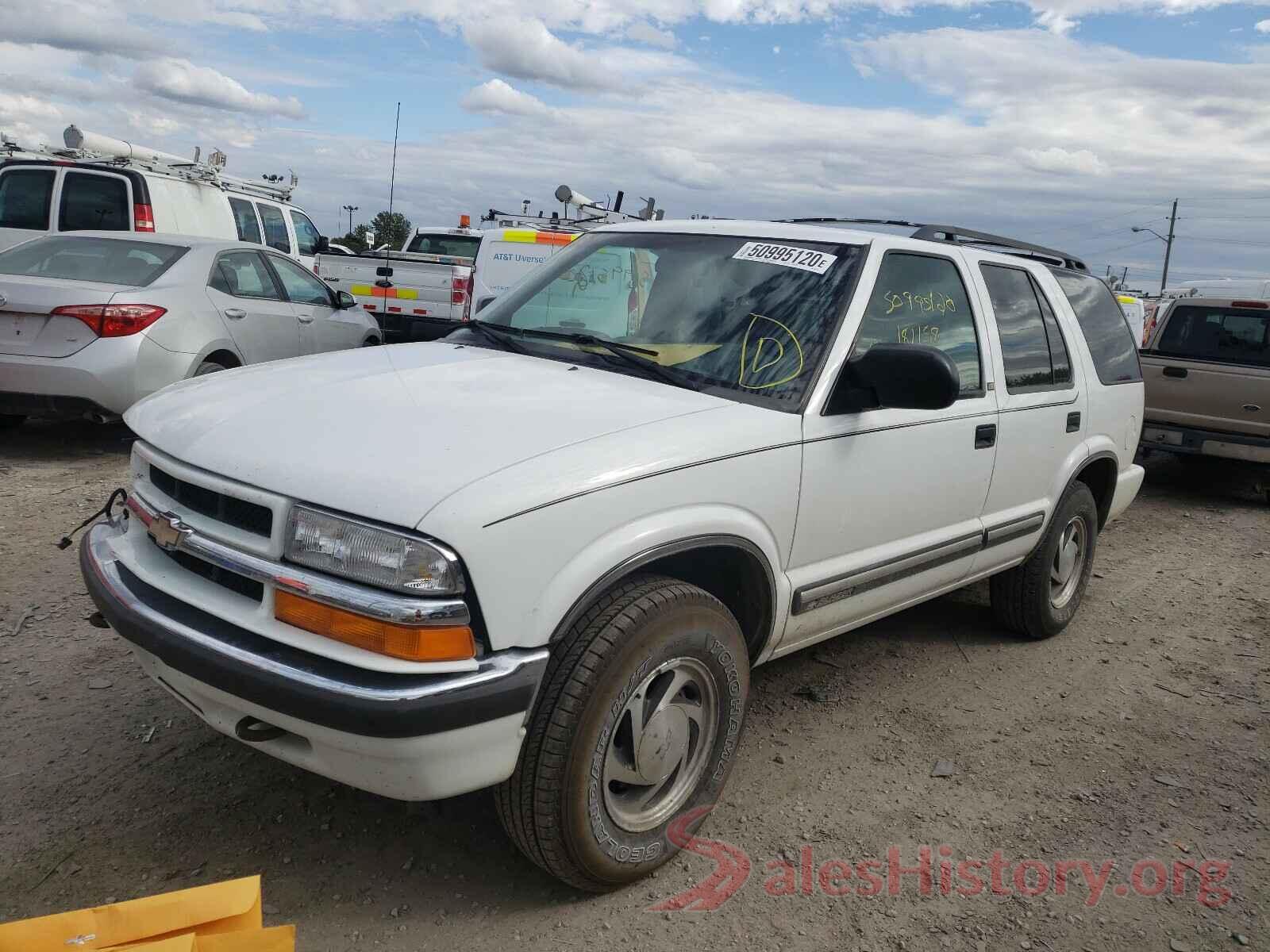 1GNDT13W2Y2352177 2000 CHEVROLET BLAZER