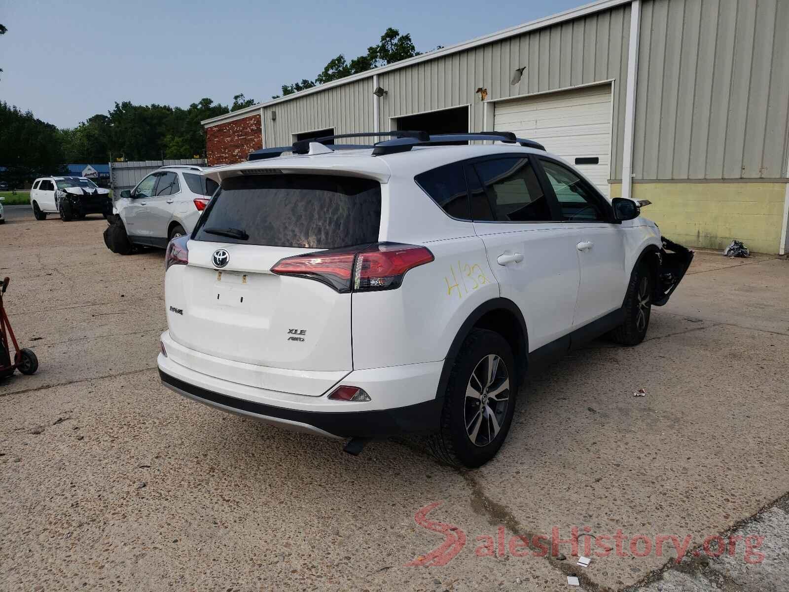 2T3RFREVXJW745902 2018 TOYOTA RAV4