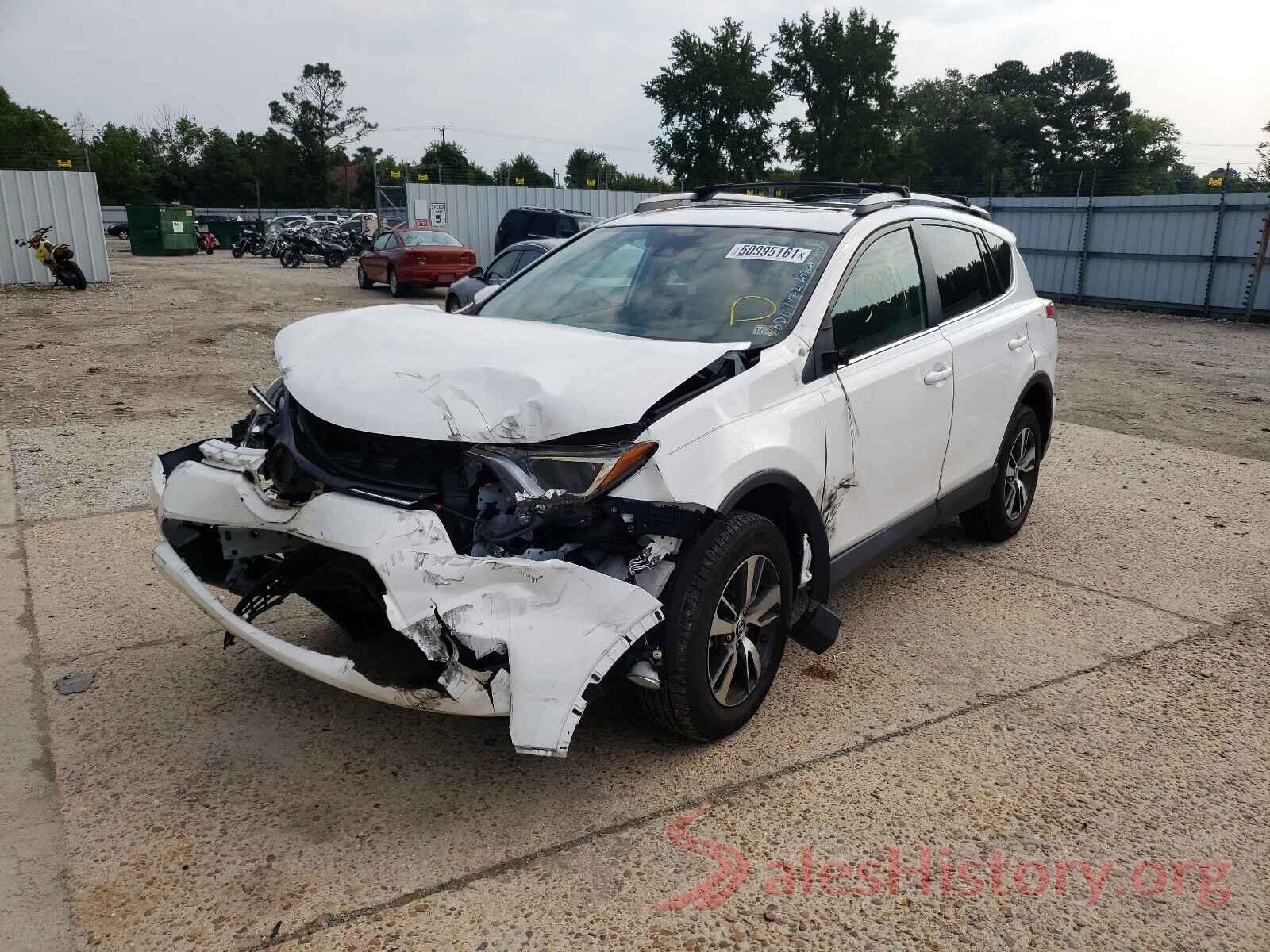 2T3RFREVXJW745902 2018 TOYOTA RAV4