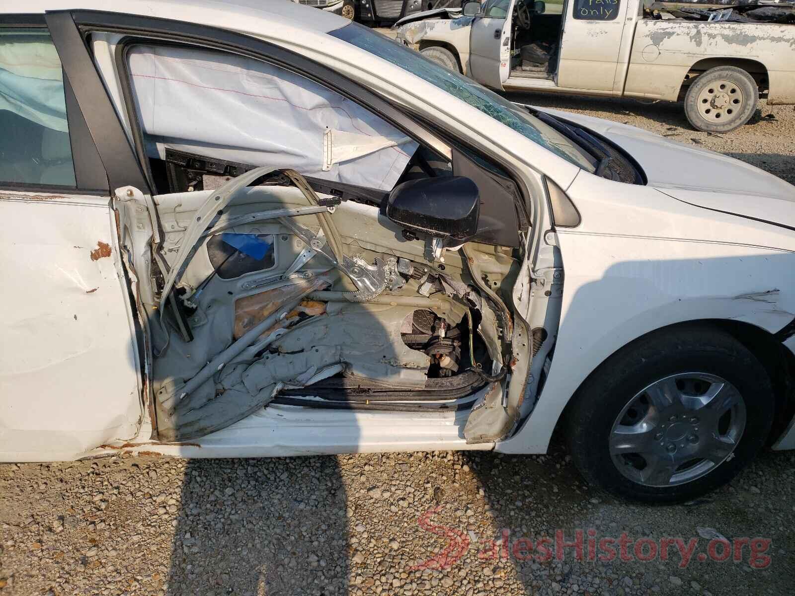 5YFBURHE4HP607909 2017 TOYOTA COROLLA