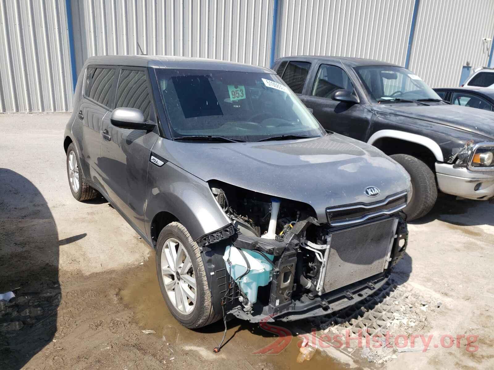 KNDJP3A5XJ7592897 2018 KIA SOUL