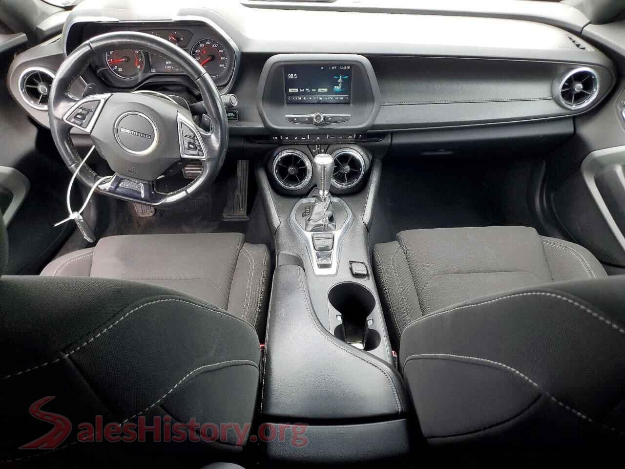 2017 CHEVROLET CAMARO VIN 1G1FB1RS4H0206280, interior dashboard
