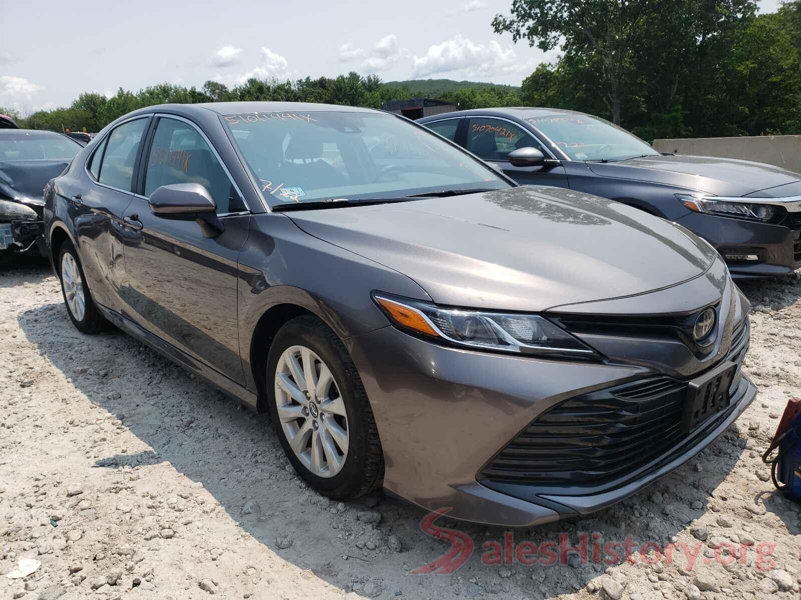 4T1B11HK0KU741080 2019 TOYOTA CAMRY