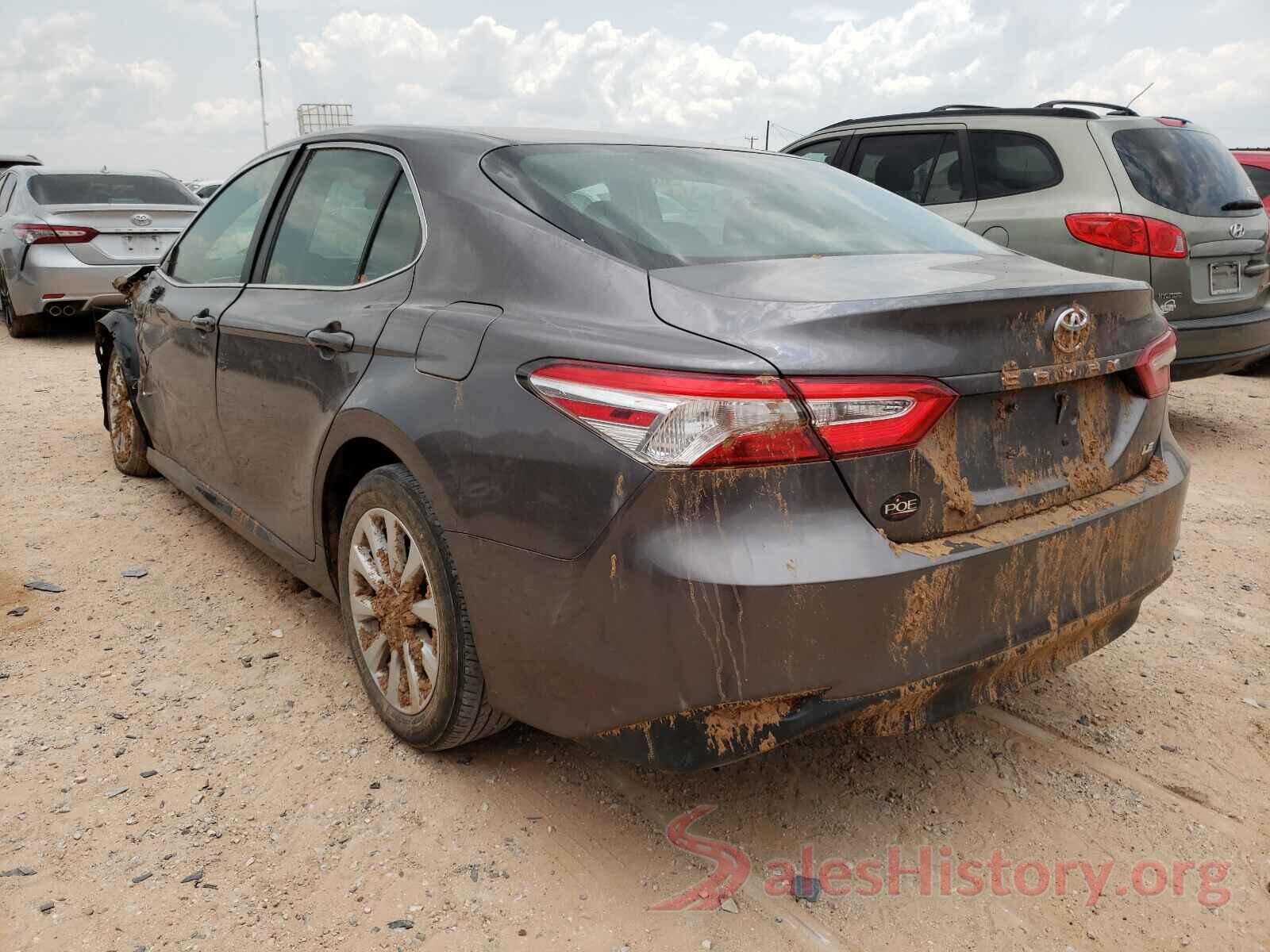 4T1B11HK2JU571447 2018 TOYOTA CAMRY