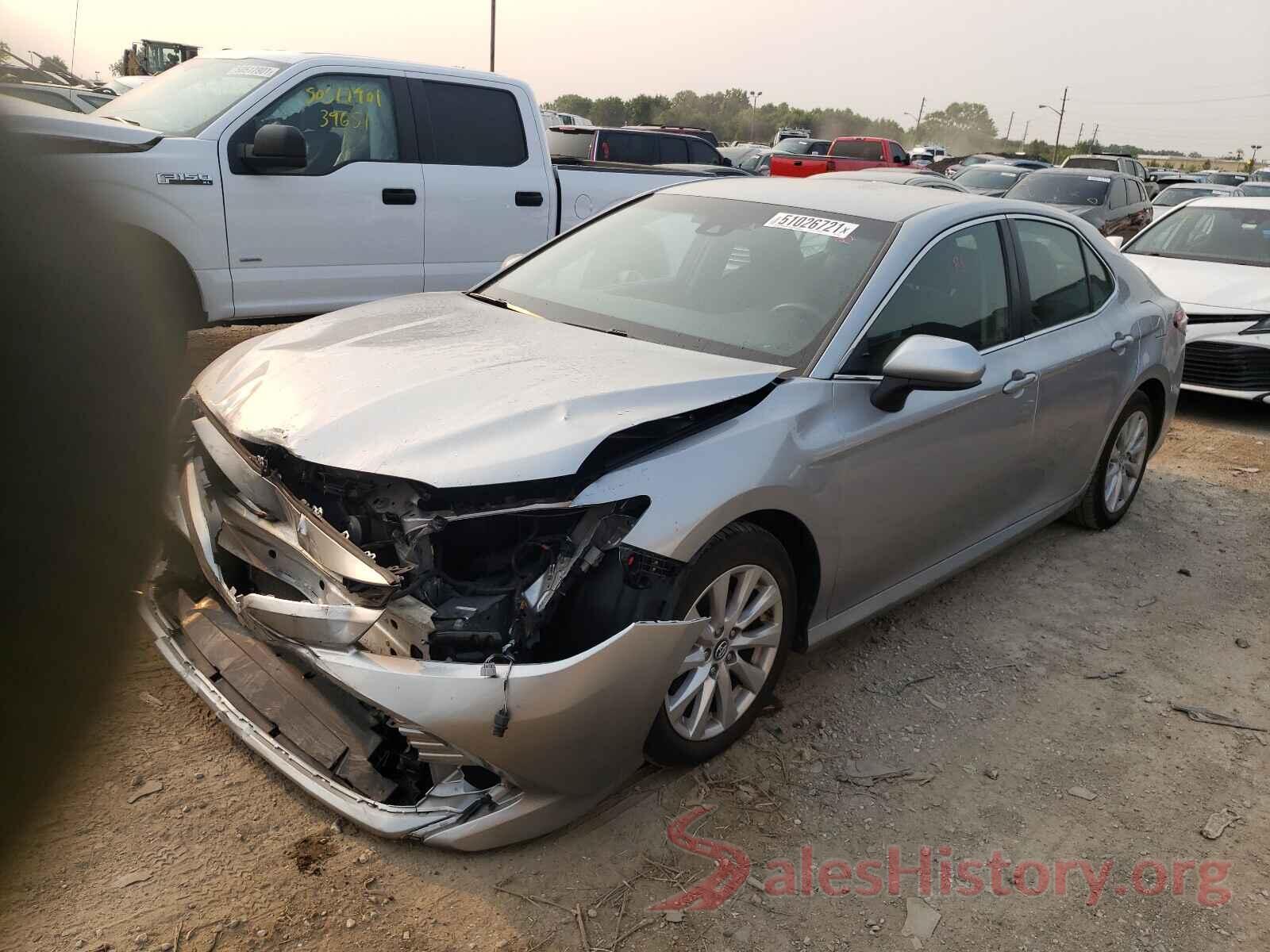 4T1B11HK2JU578513 2018 TOYOTA CAMRY