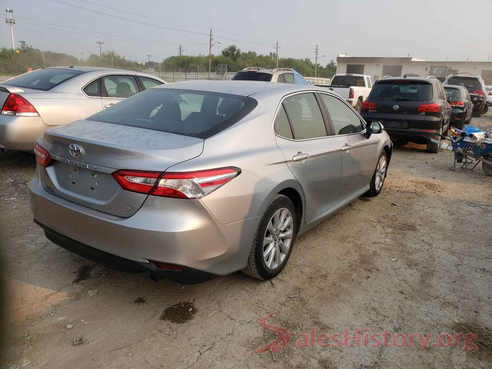 4T1B11HK2JU578513 2018 TOYOTA CAMRY