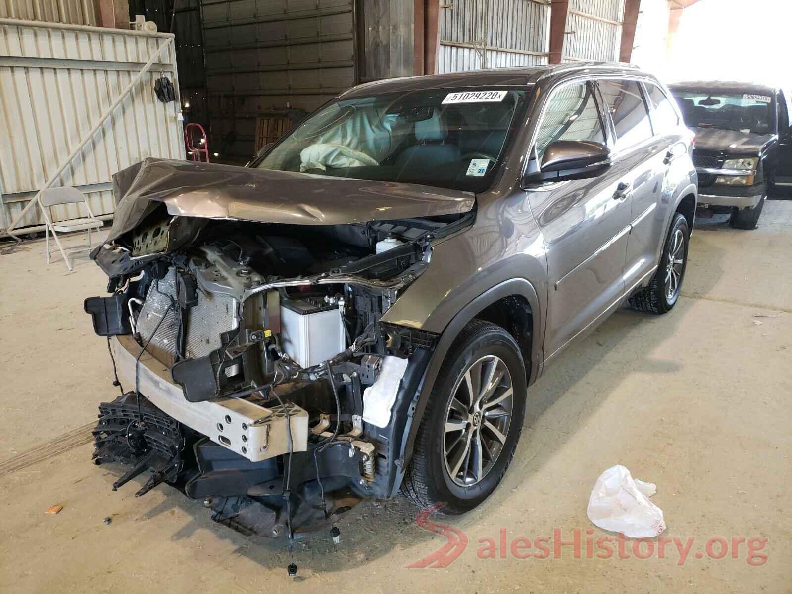 5TDKZRFH3JS549495 2018 TOYOTA HIGHLANDER